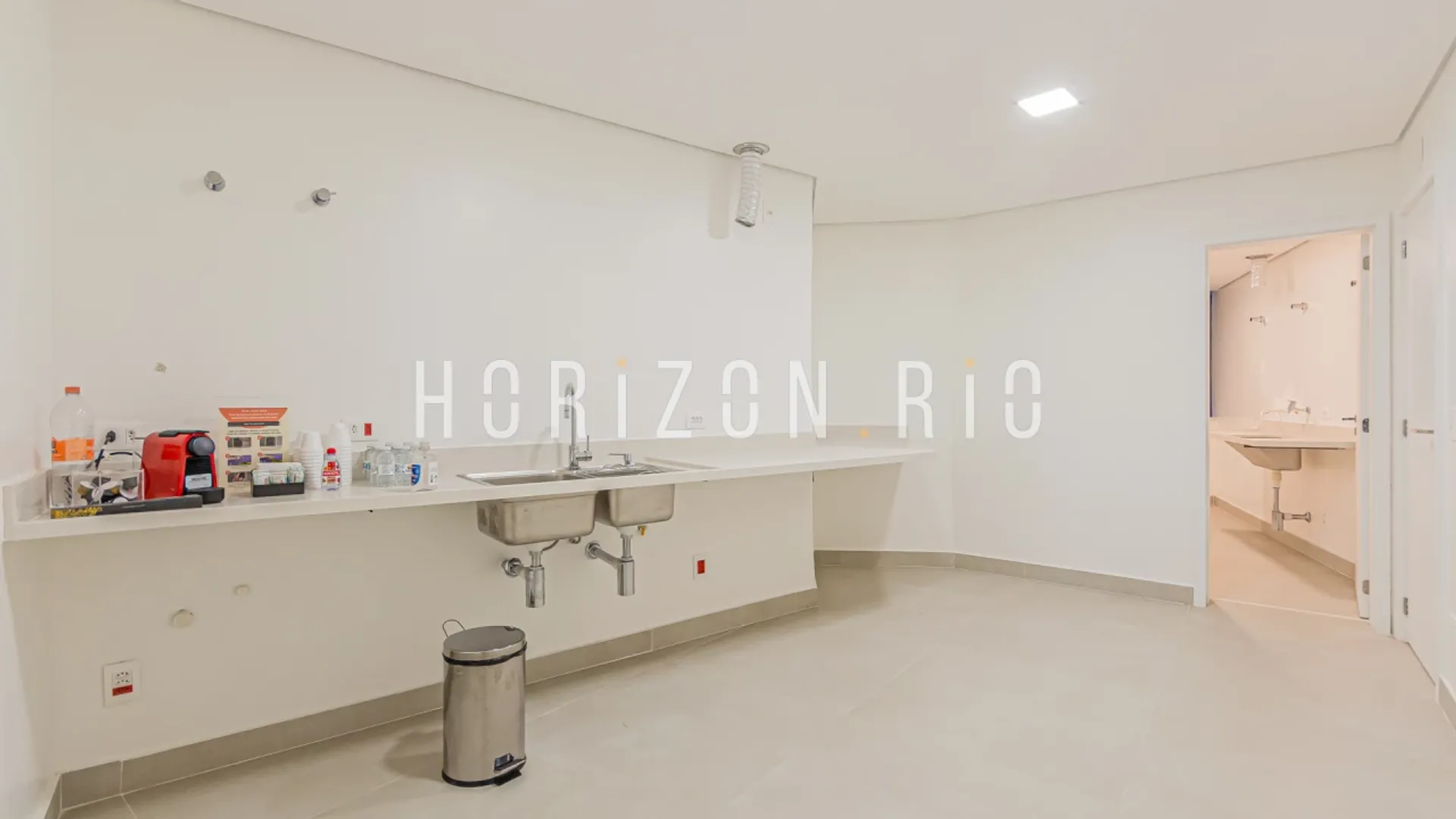 Condominium in , State of Rio de Janeiro 12259070