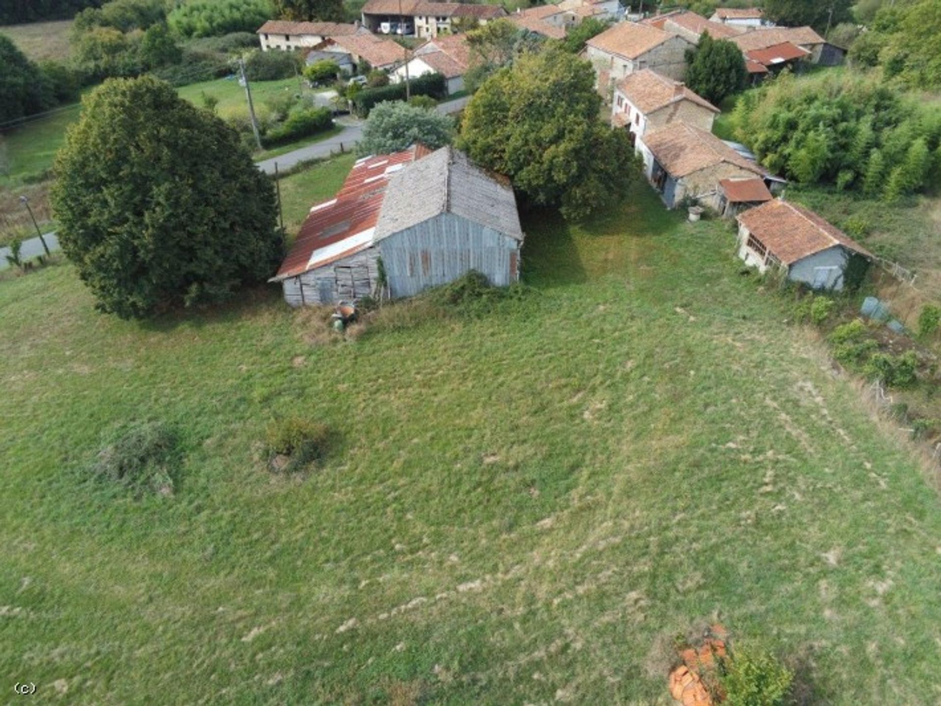 Casa nel Champagne-Mouton, Nouvelle-Aquitaine 12261230