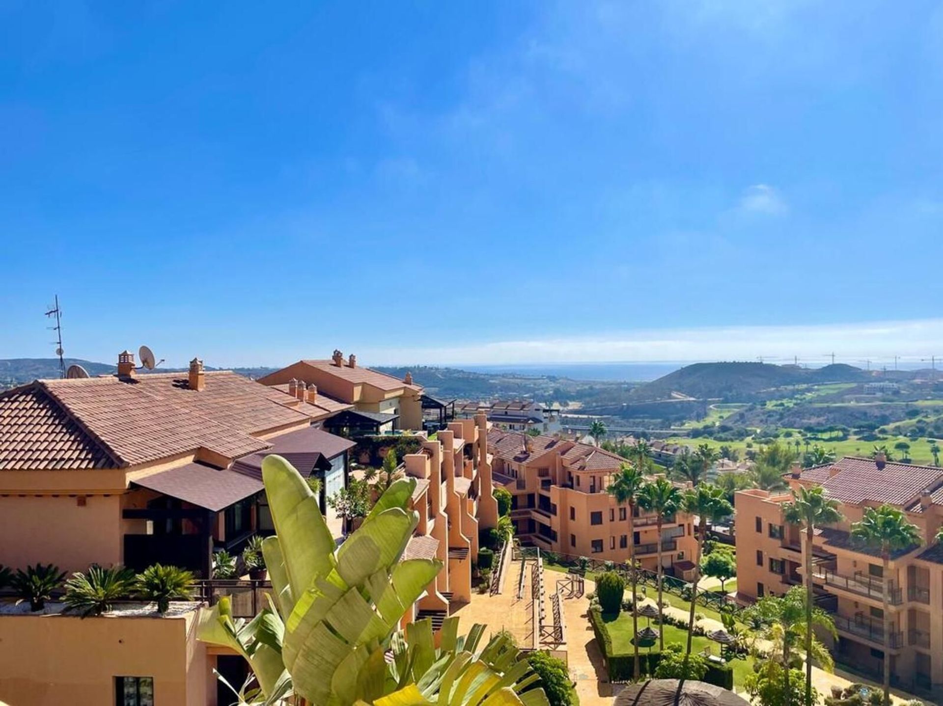 Condominio en Cala del Moral, Andalusia 12261370