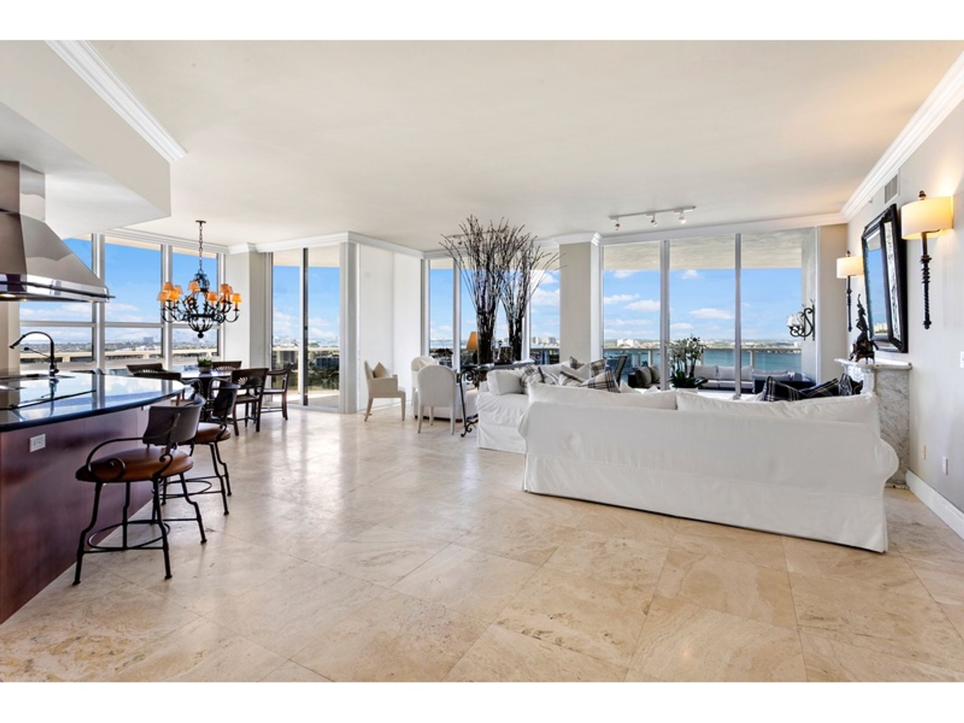 Résidentiel dans Bal Harbour, Florida 12263681