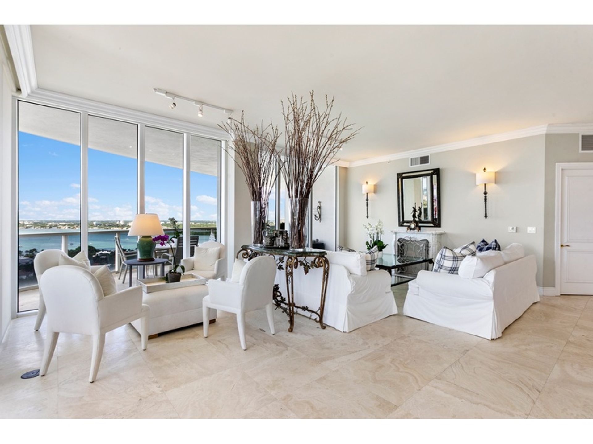 beboelse i Bal Harbour, Florida 12263681