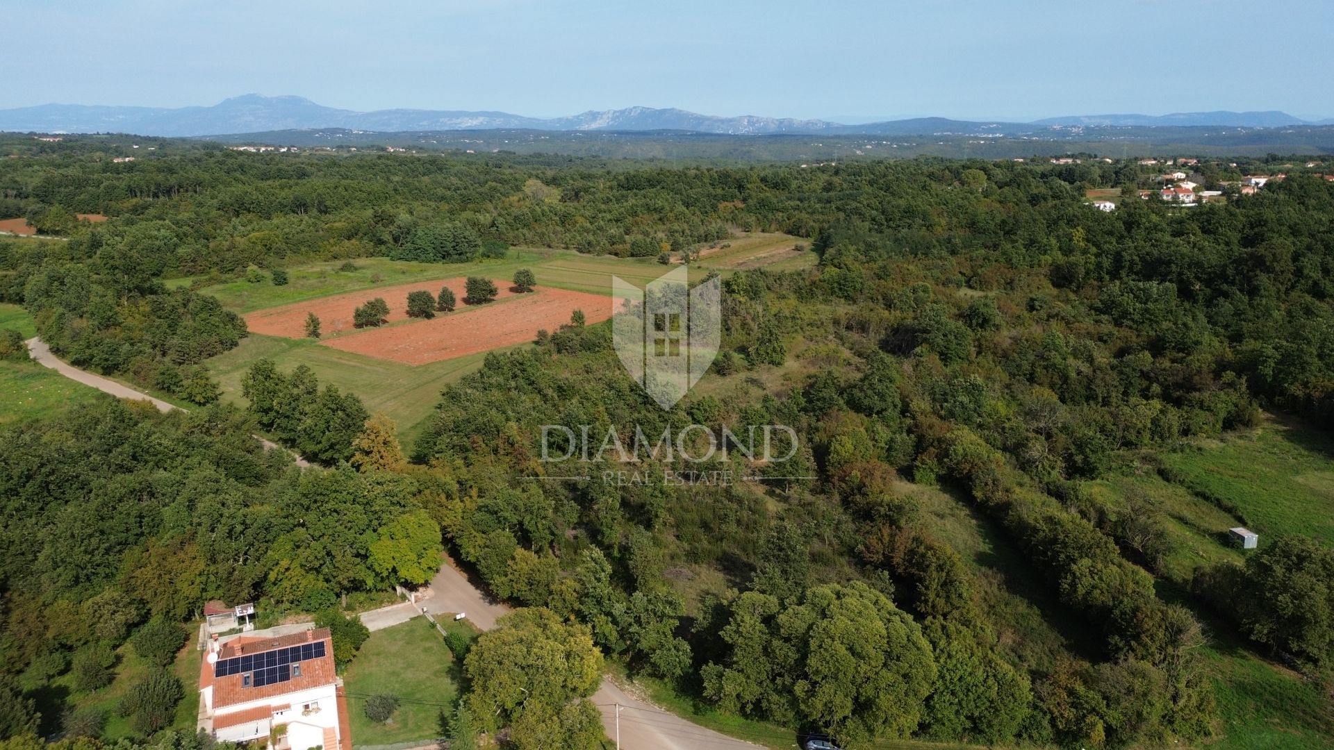 Land in Barban, Istria County 12263792