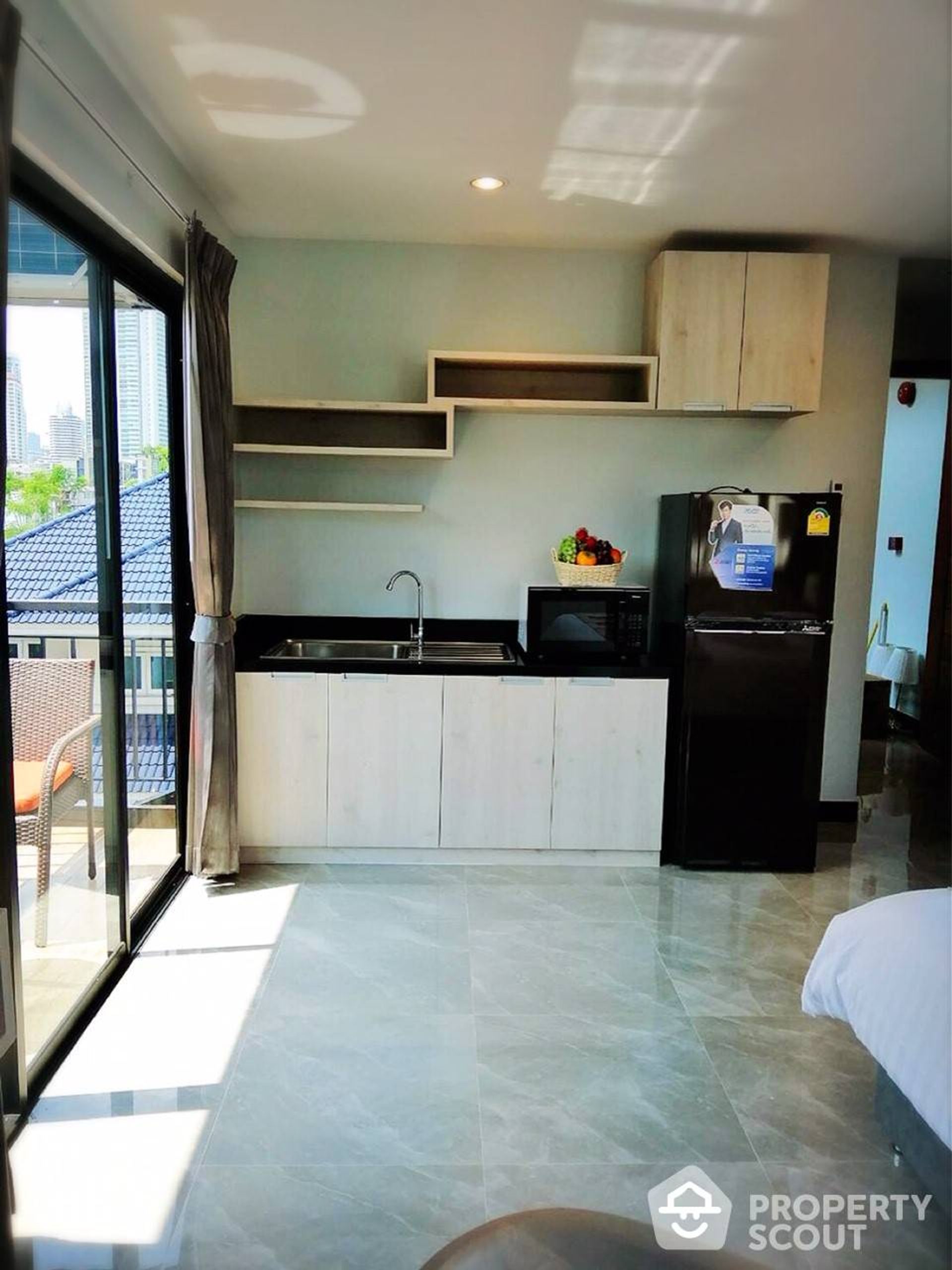 Condominium in Khlong Toei, Krung Thep Maha Nakhon 12264042