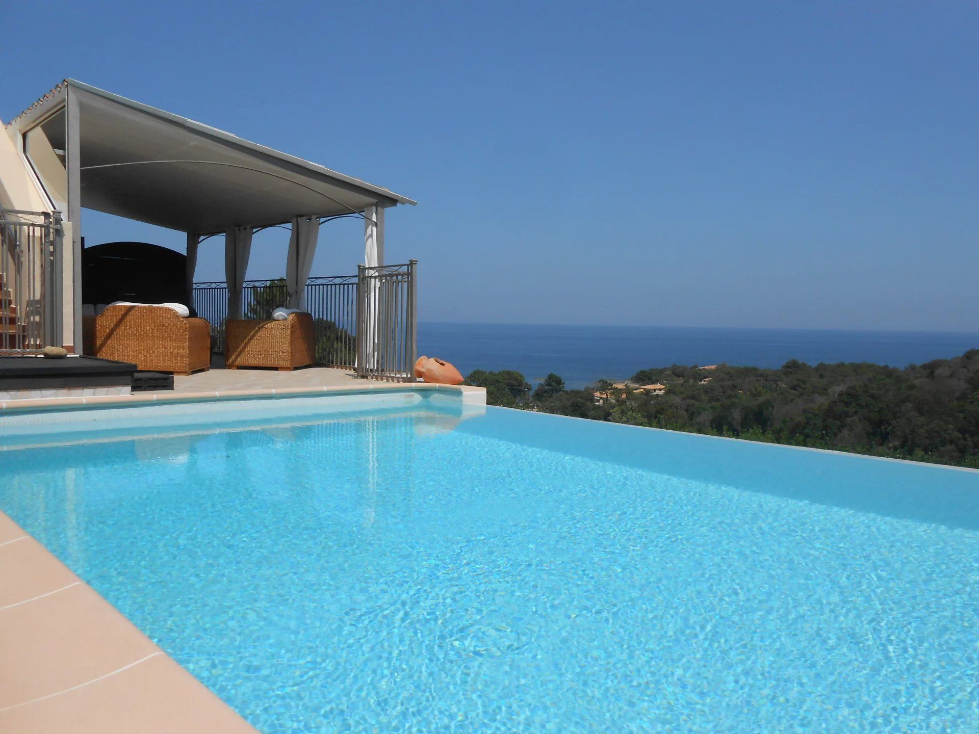 Hus i Solenzara, Corsica 12264675