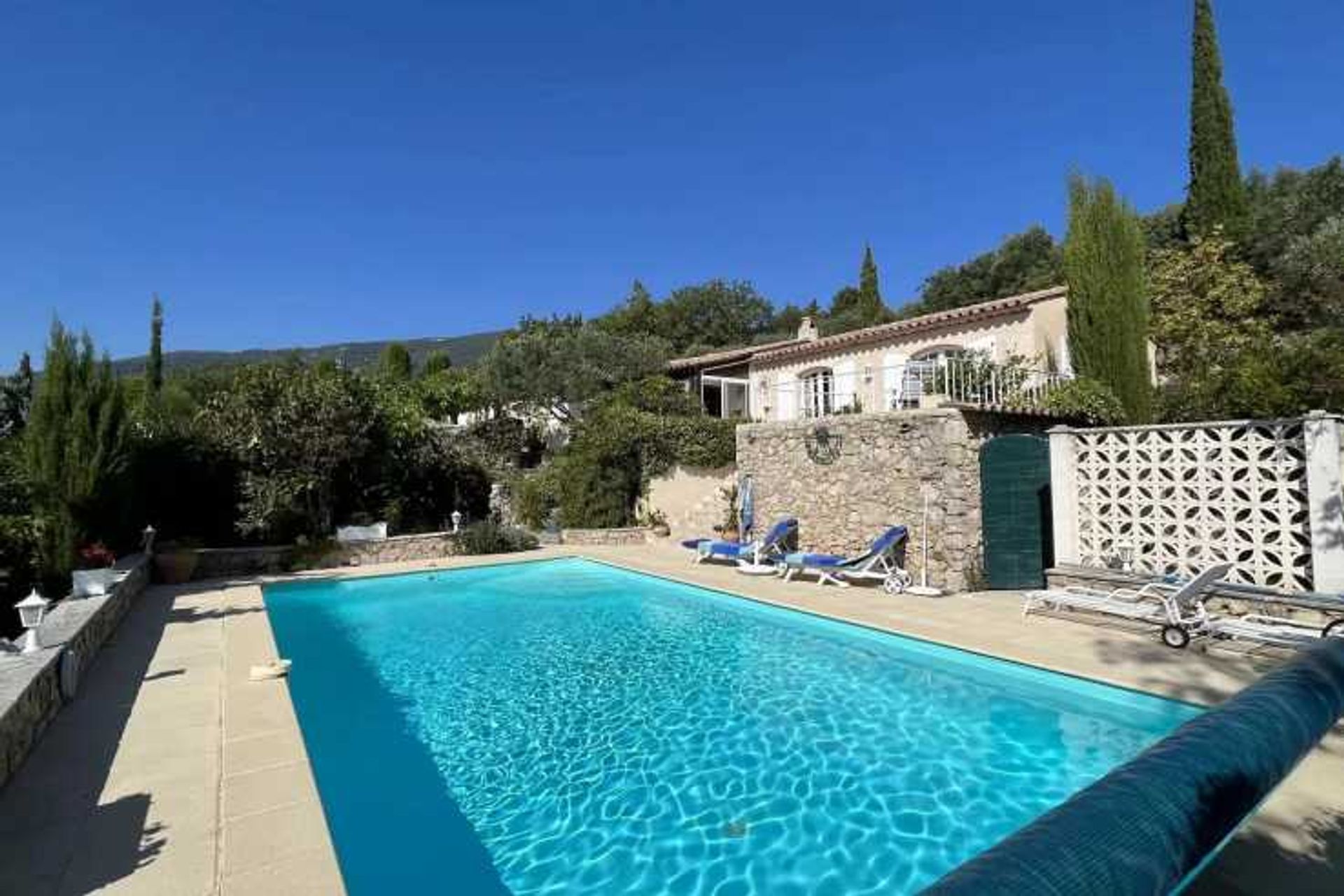 casa en Seillans, Provenza-Alpes-Costa Azul 12268463