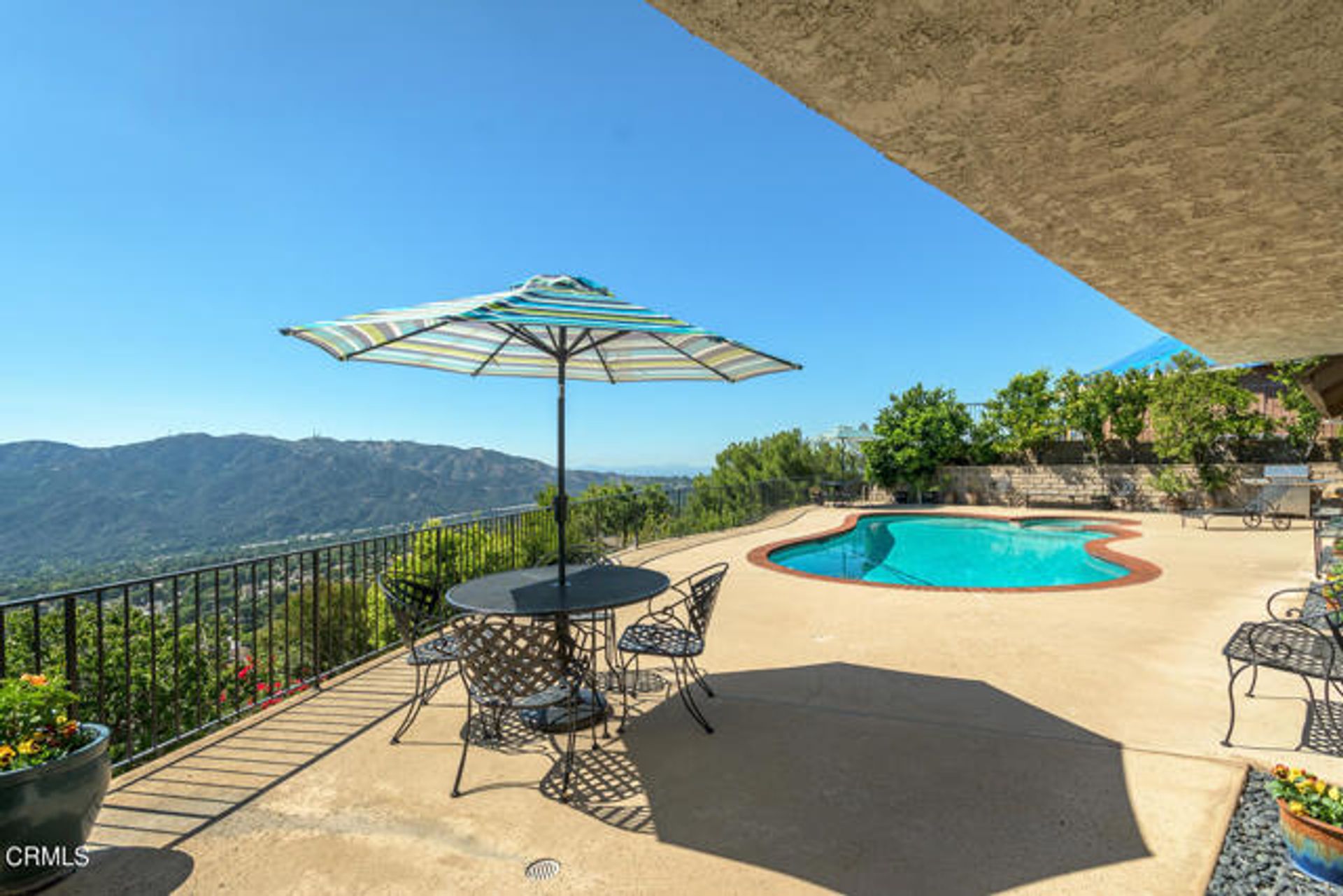 Haus im La Crescenta-Montrose, California 12269519