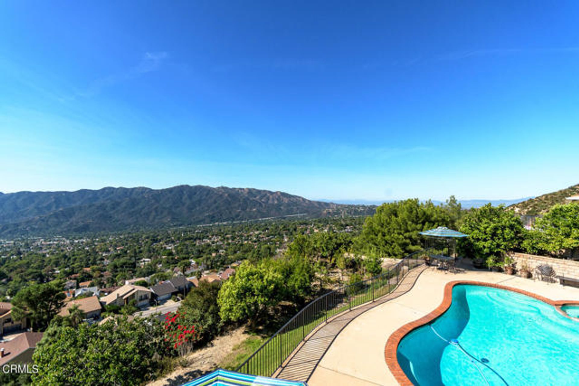 Haus im La Crescenta-Montrose, California 12269519