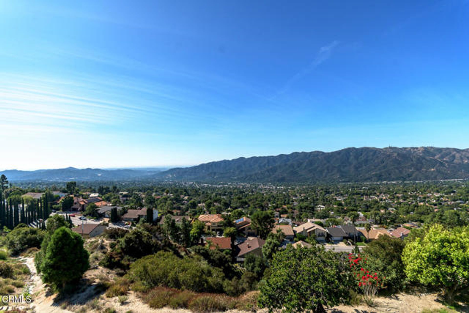 Talo sisään La Crescenta-Montrose, California 12269519