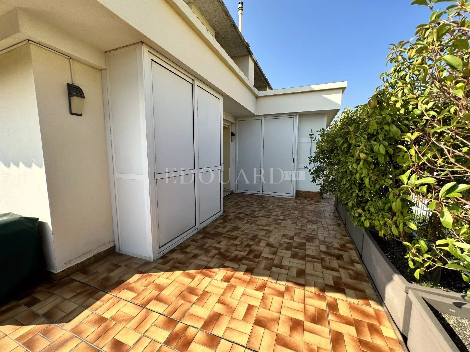 Condominium in Menton, Alpes-Maritimes 12270108