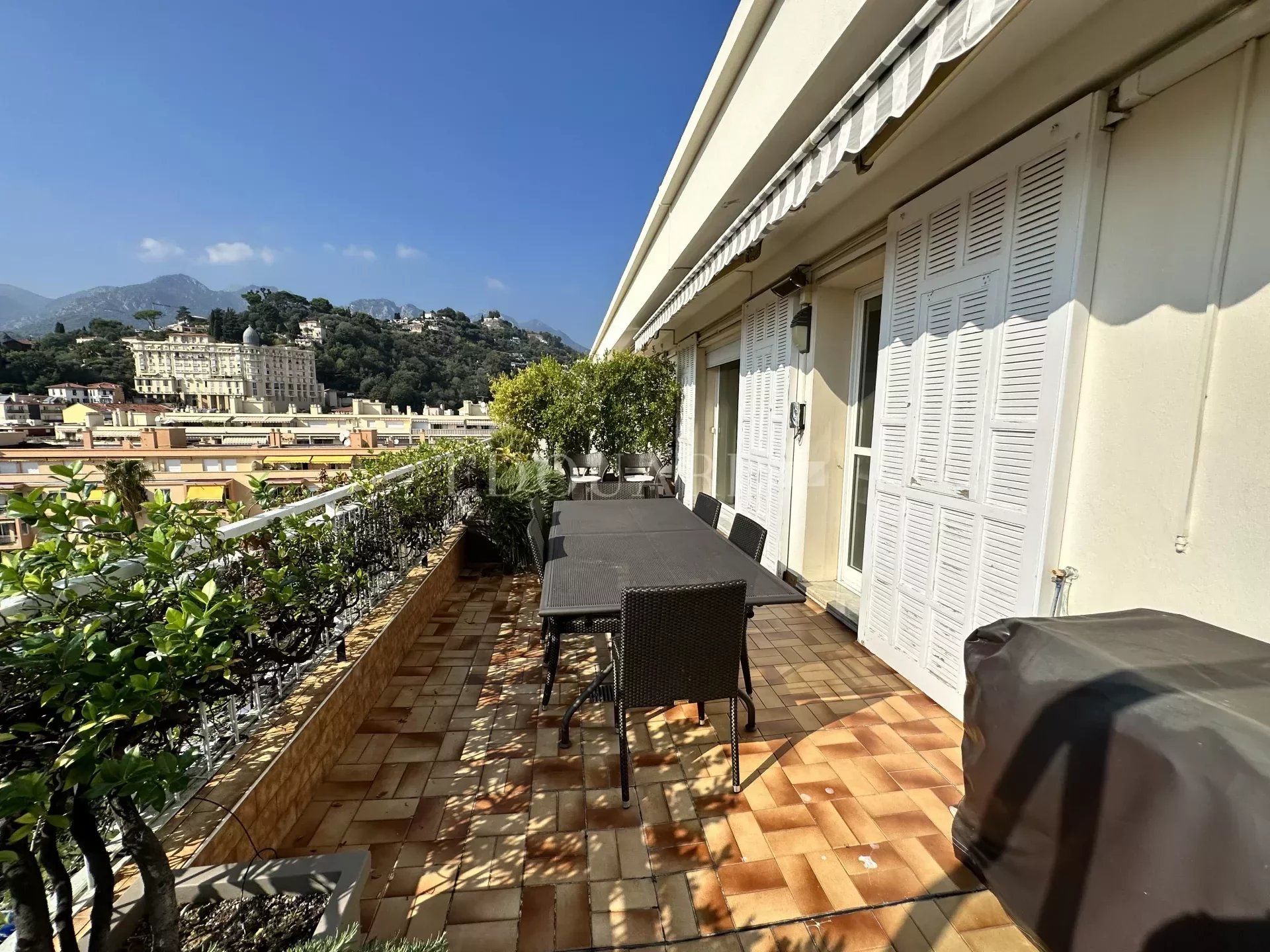 Condominium in Menton, Alpes-Maritimes 12270108