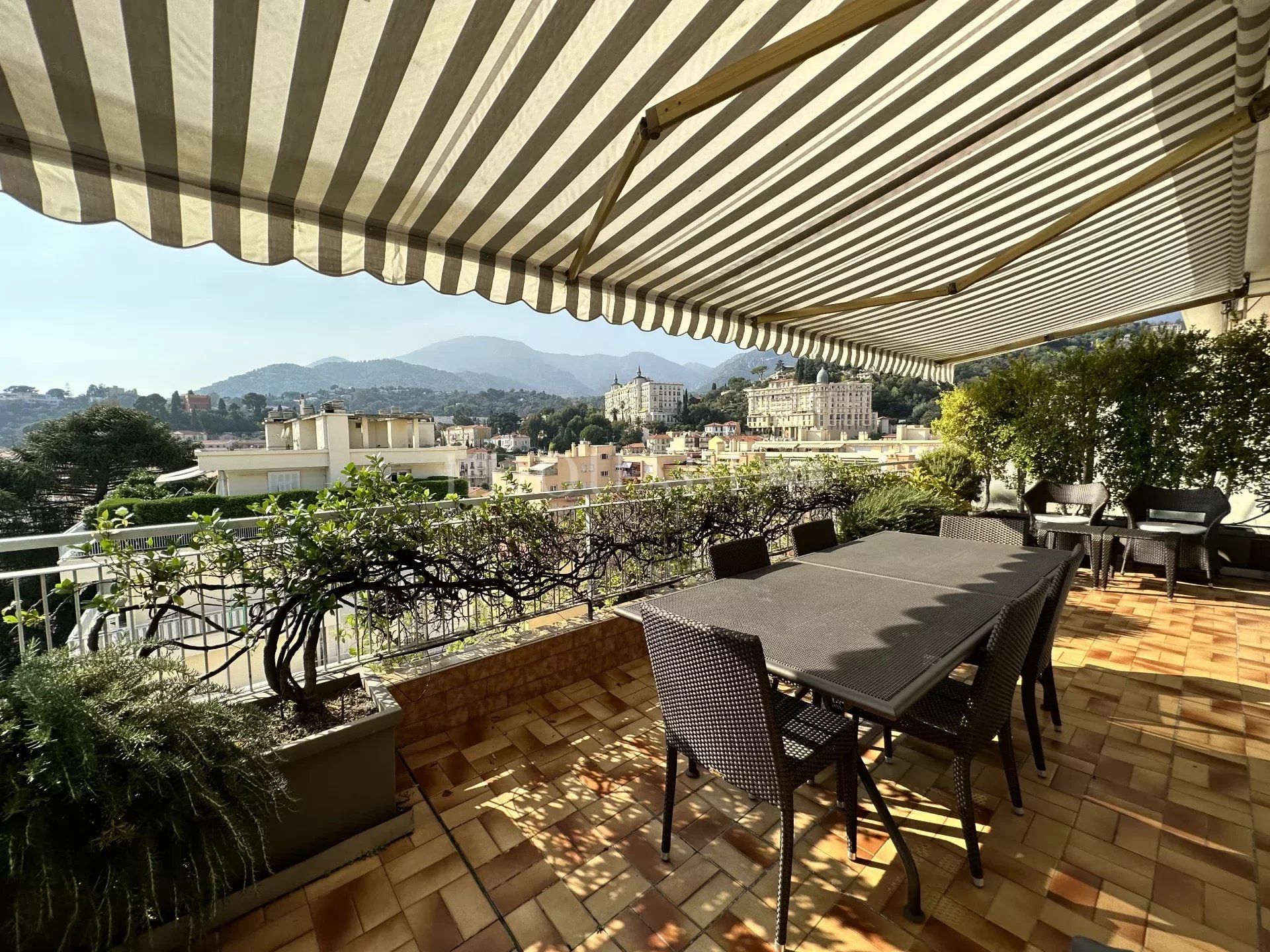 Condominium in Menton, Alpes-Maritimes 12270108