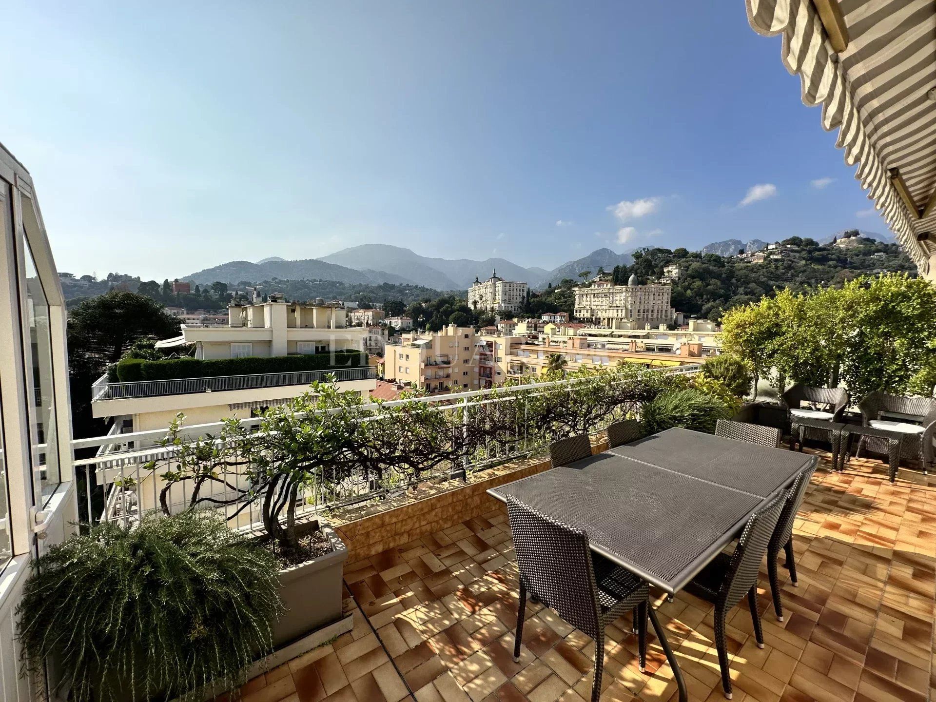 Condominium in Menton, Alpes-Maritimes 12270108