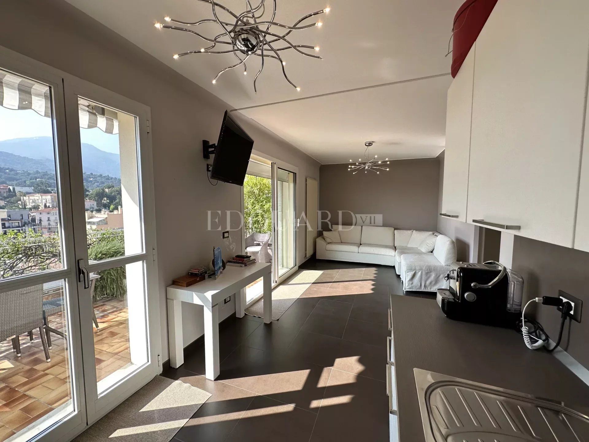 Condominium in Menton, Alpes-Maritimes 12270108