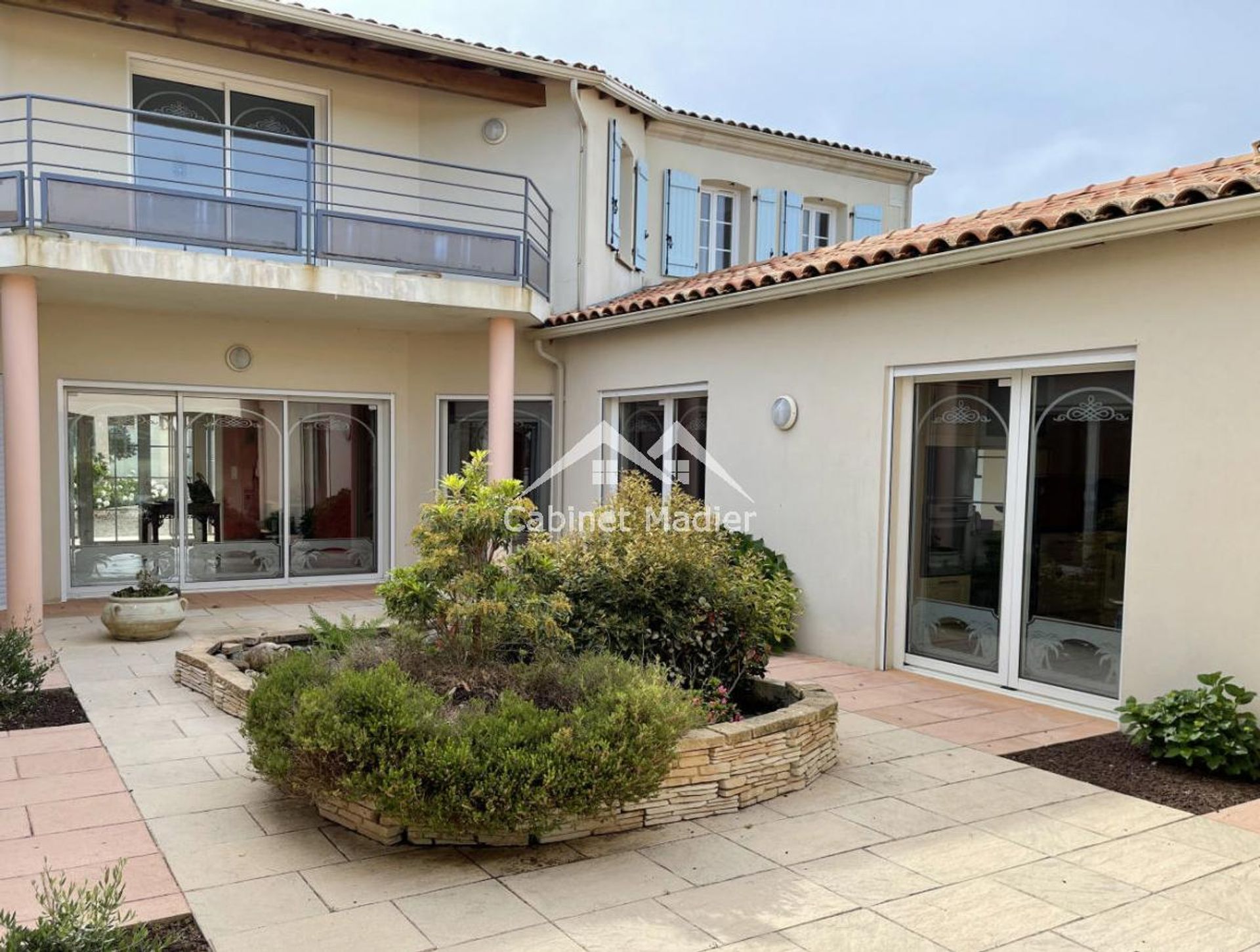 Huis in Saint-Jean-d'Angely, Nouvelle-Aquitaine 12271591