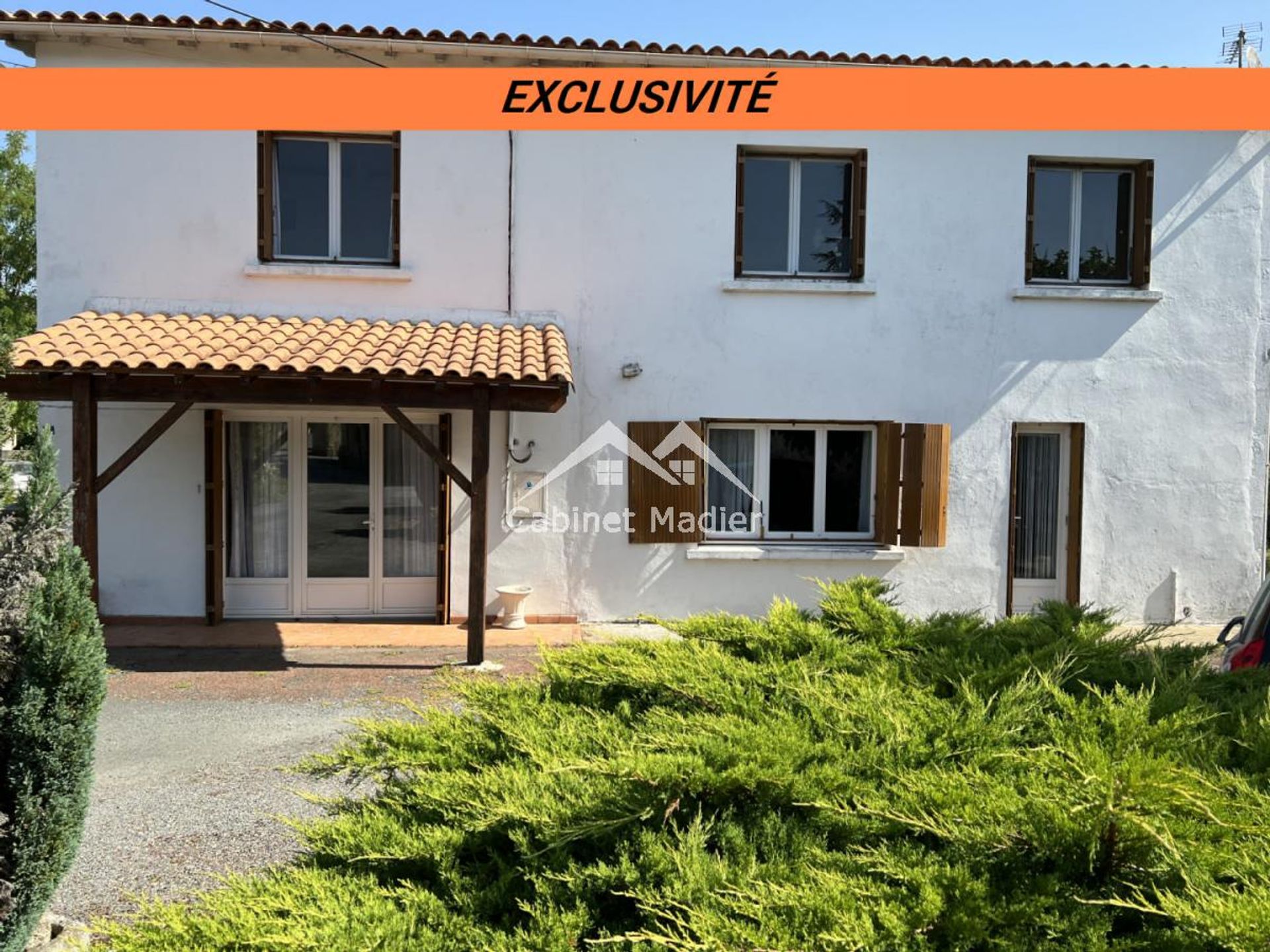 Huis in Saint-Julien-de-l'Escap, Nouvelle-Aquitaine 12271696