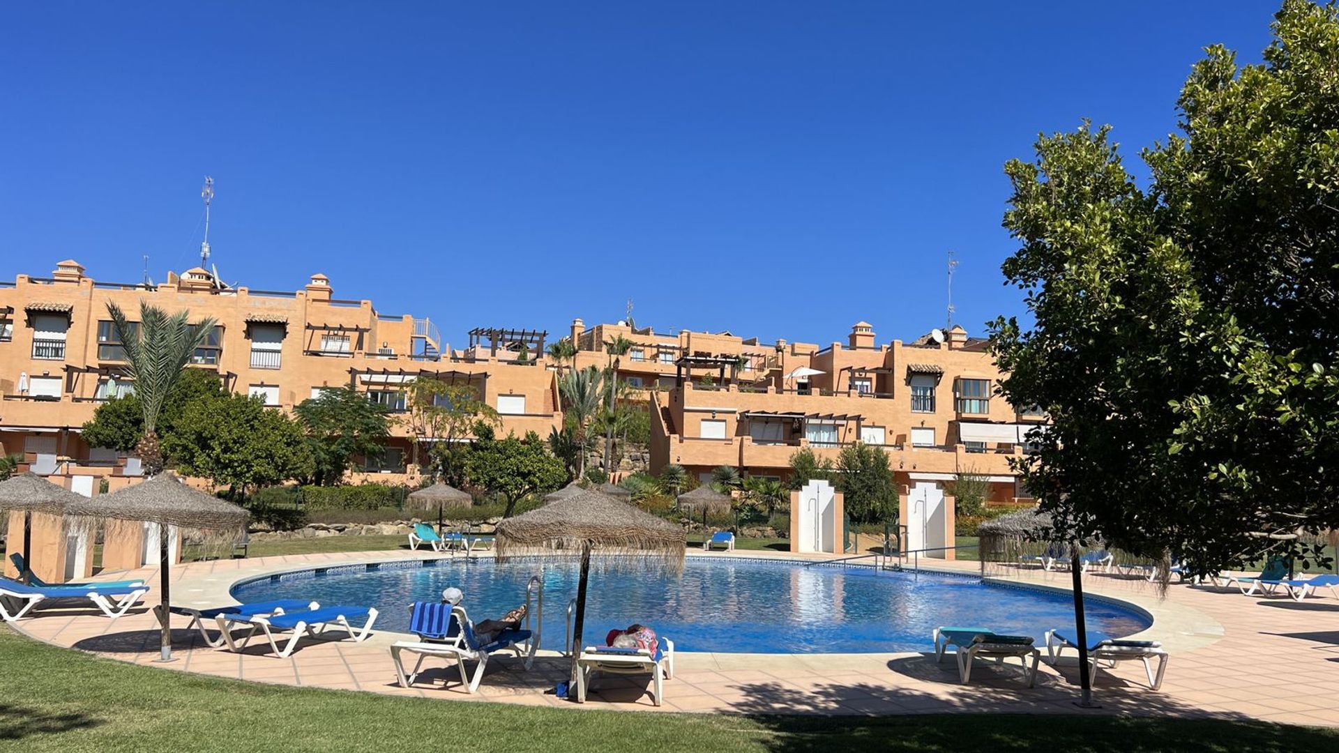 Kondominium dalam Casares, Andalusia 12271781