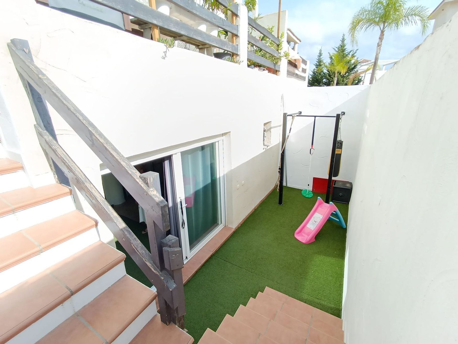 Condominium in Estepona, Andalucía 12271790