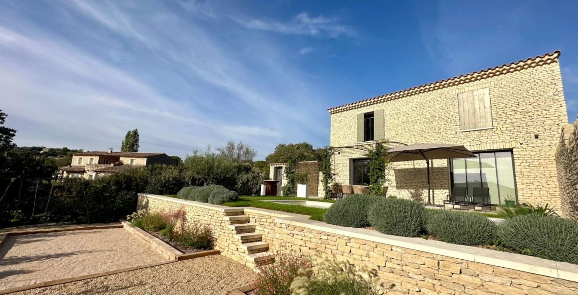 rumah dalam Gordes, Provence-Alpes-Côte d'Azur 12272538