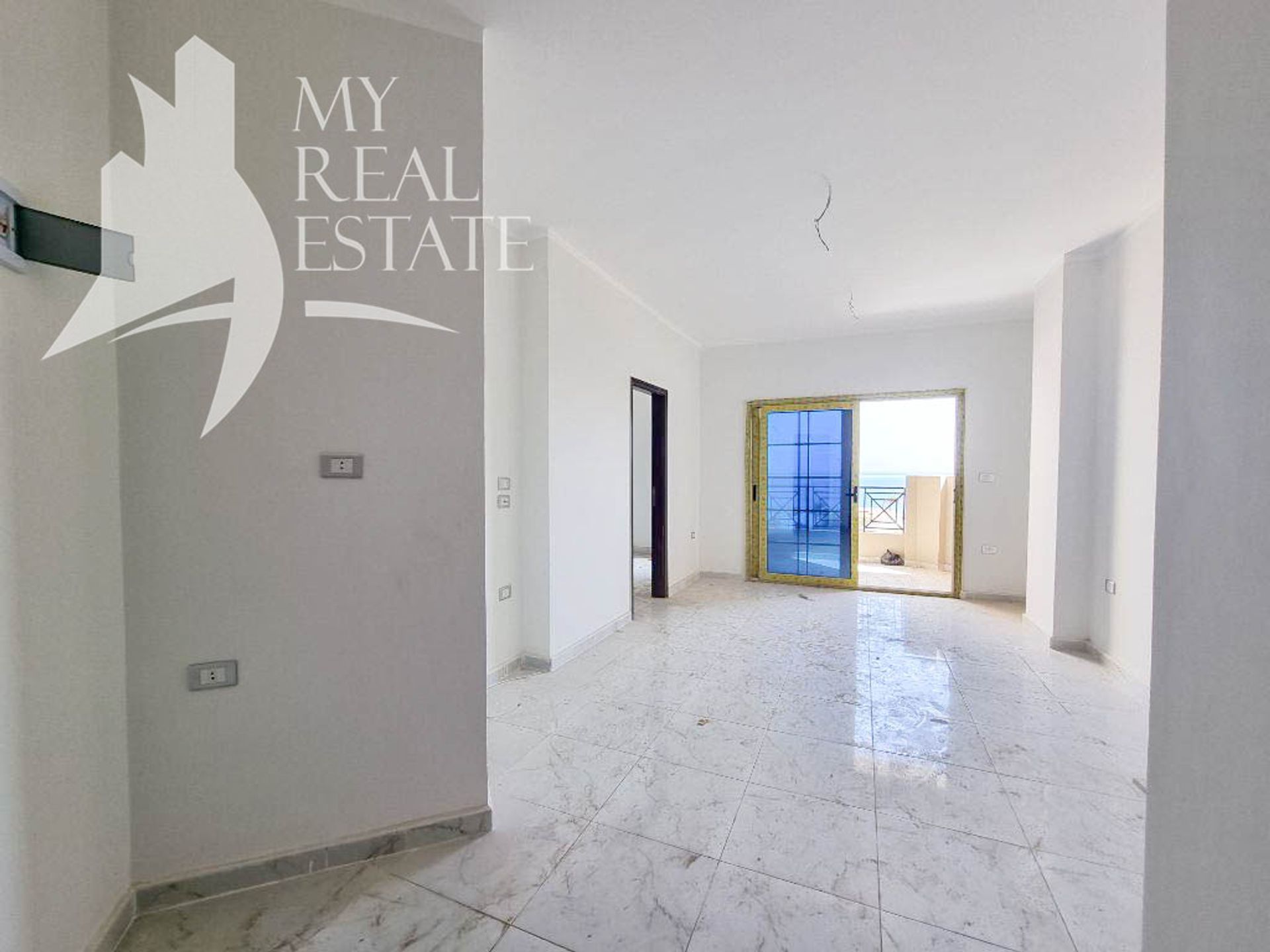 Condominium in Al Ghardaqah, Al Bahr al Ahmar 12273268