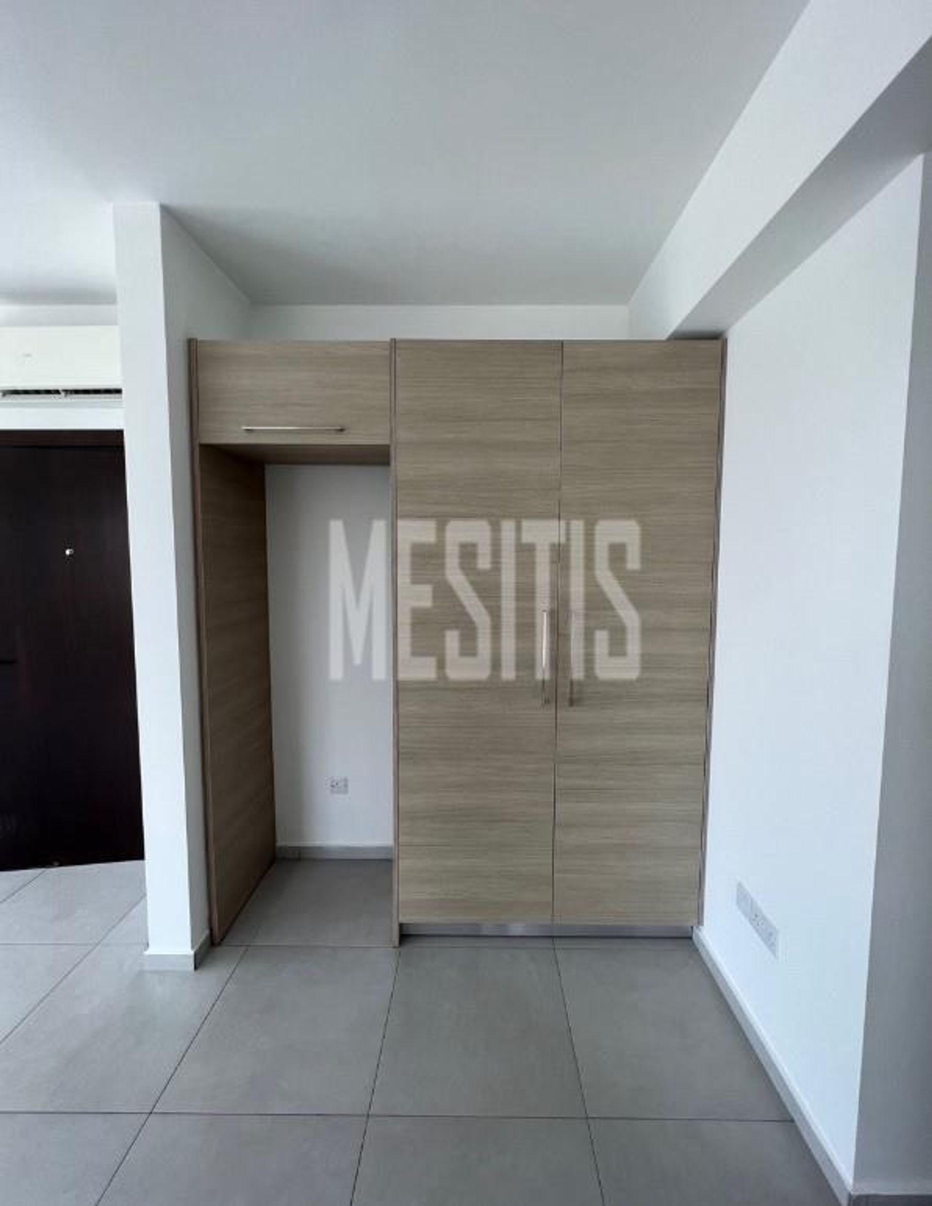 Condominio en Nicosia, Lefkosia 12274072