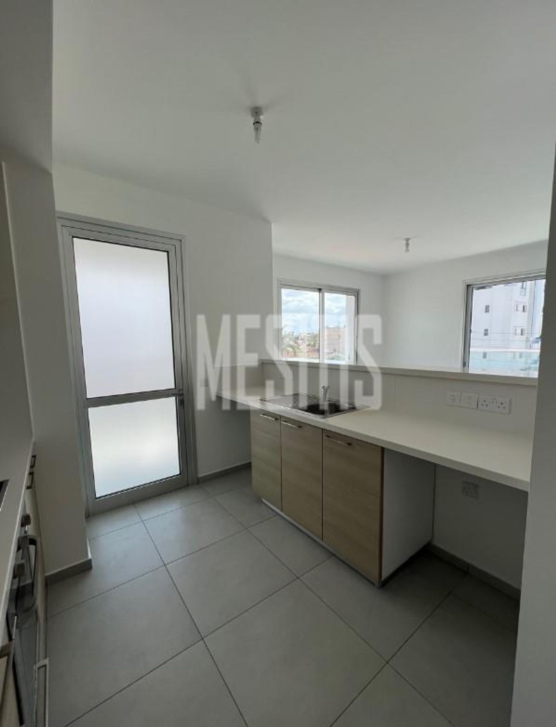 Condominio en Nicosia, Lefkosia 12274072