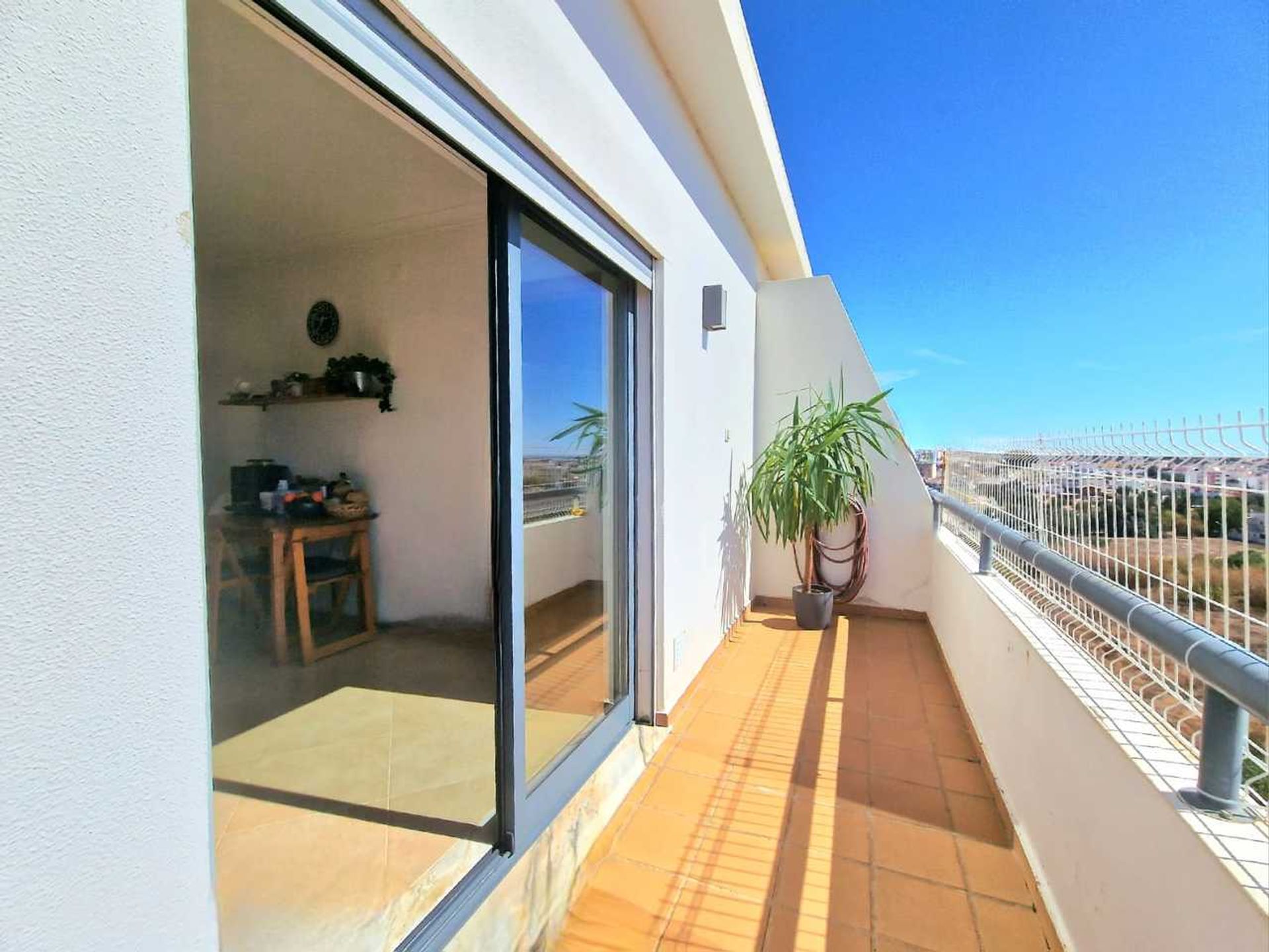 Condominium dans Olhão, Faro District 12274263