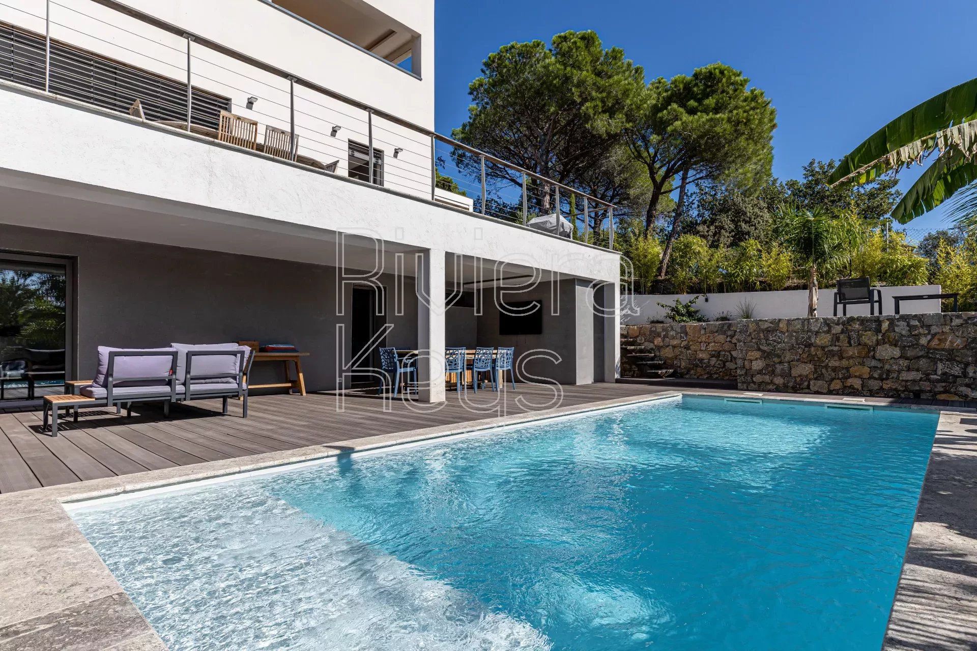 жилой дом в Puget-sur-Argens, Provence-Alpes-Cote d'Azur 12275028