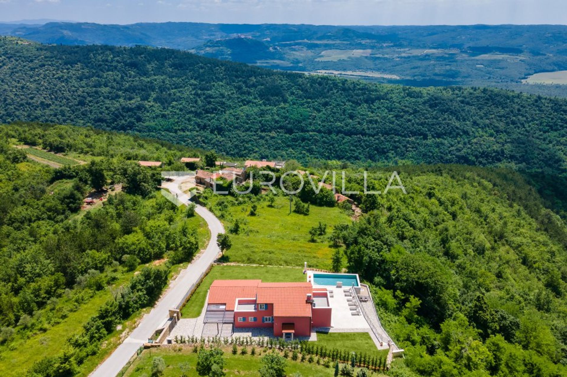 casa en Oprtalj, Istarska Zupanija 12275200