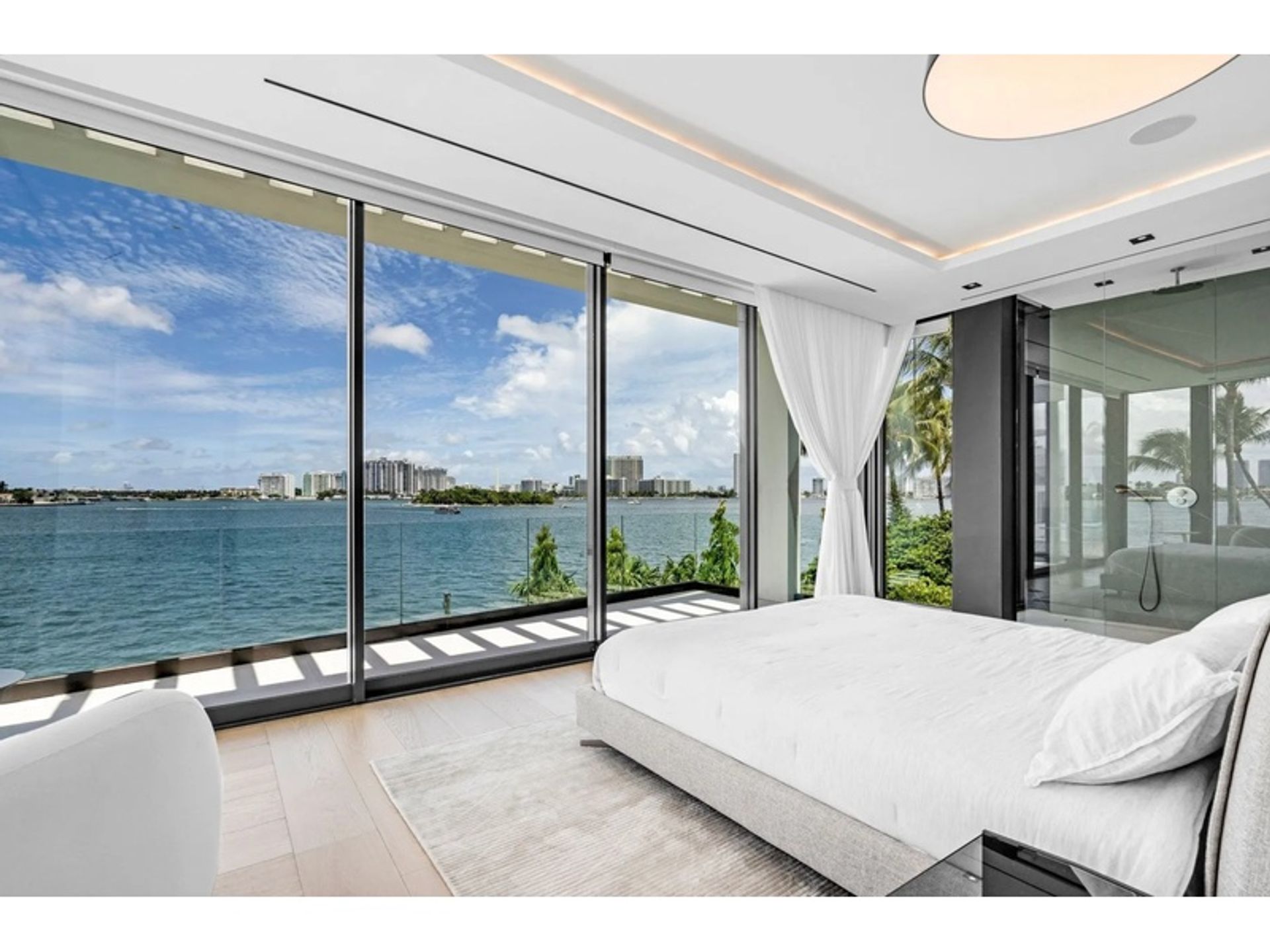 House in Miami Beach, Florida 12275276