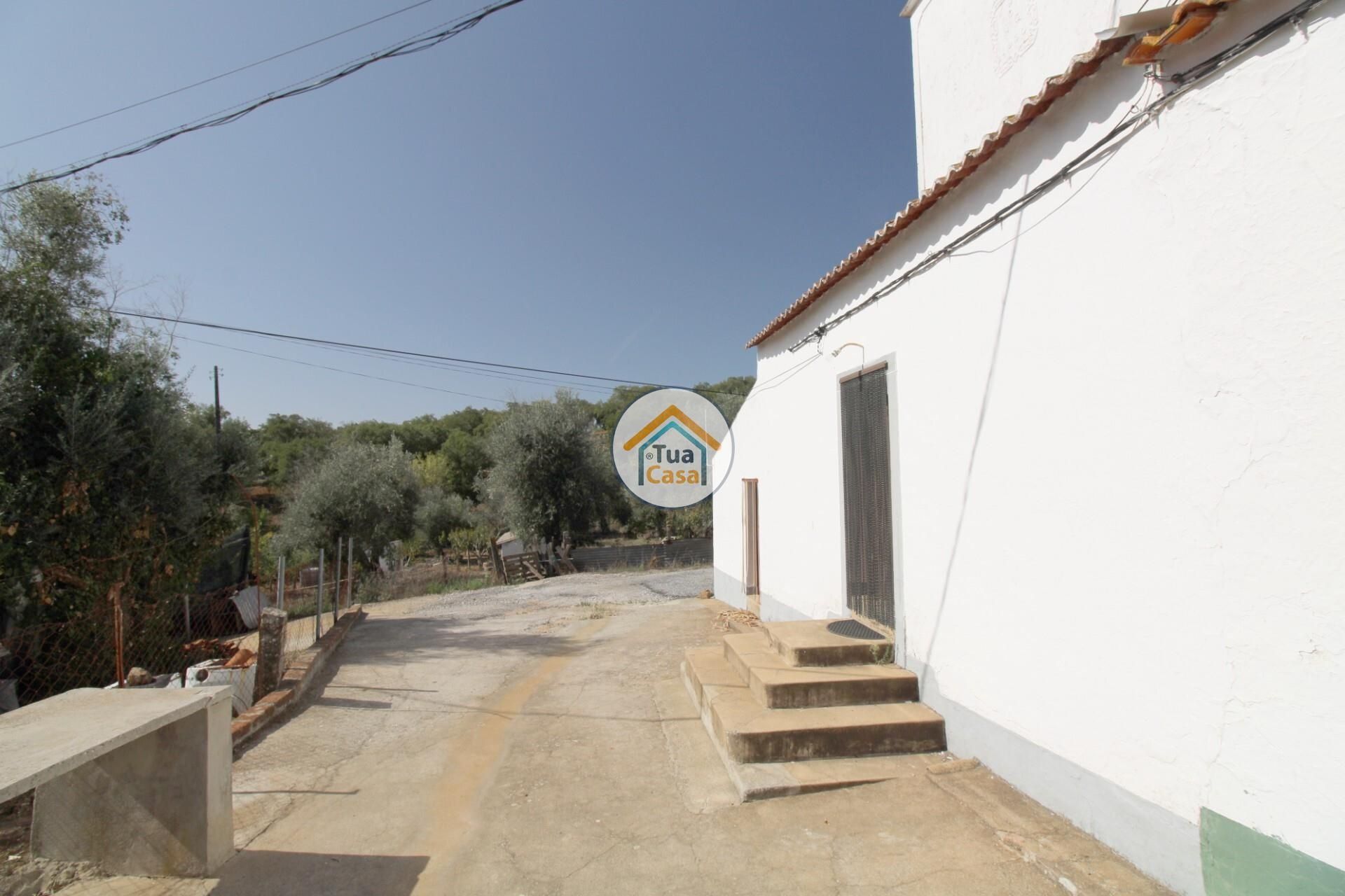 Hus i Nossa Senhora da Tourega, Évora 12275448