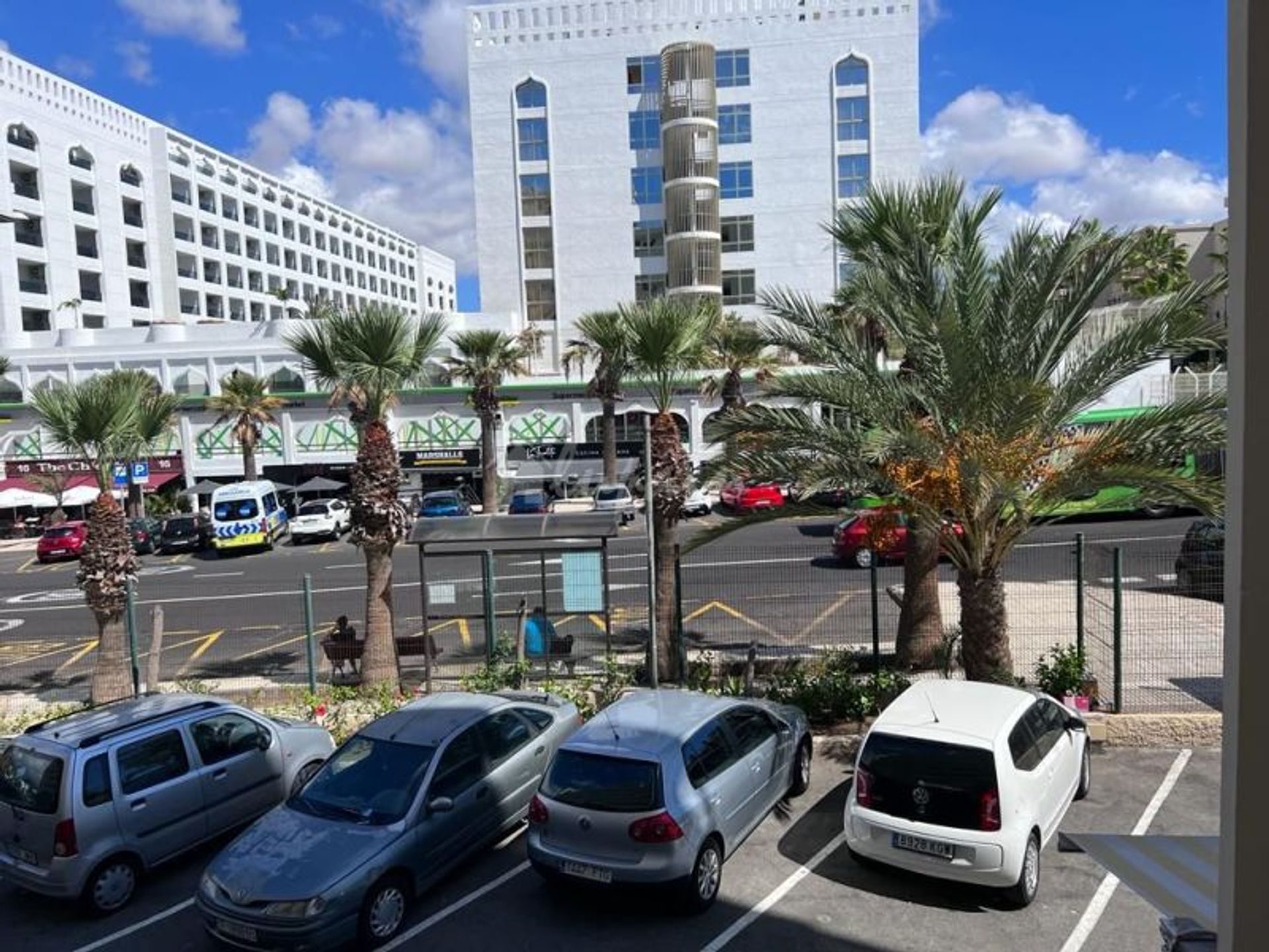 Кондоминиум в Playa de la Américas, Canarias 12276466