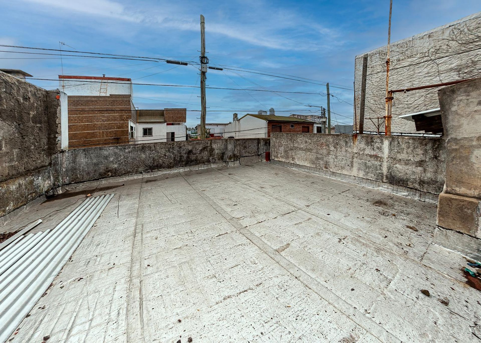 rumah dalam Sarandí, Provincia de Buenos Aires 12276909