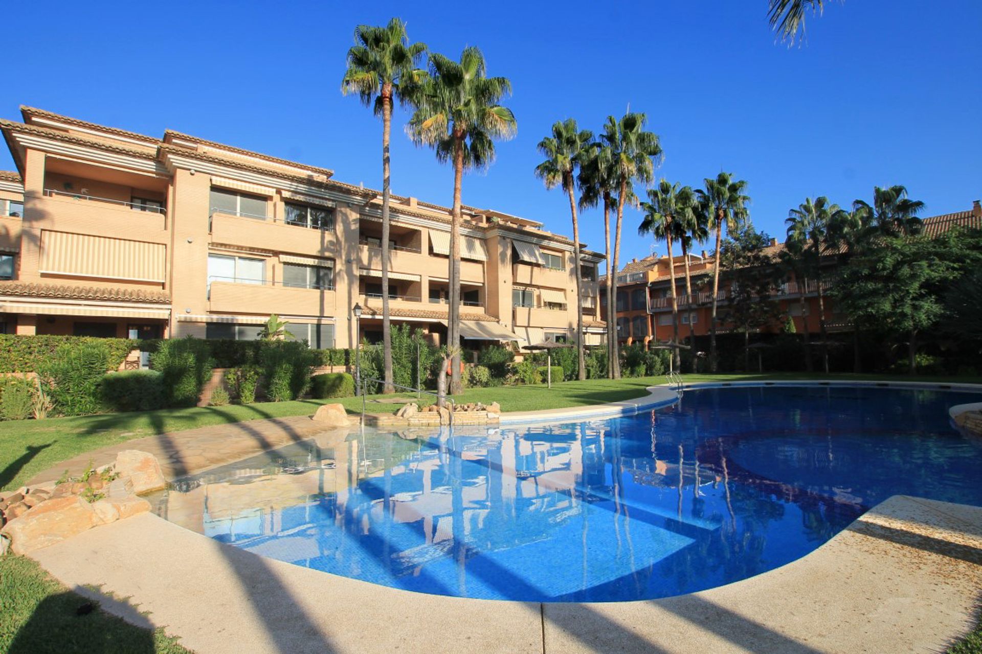 Condominium in les Duanes de la Mar, Comunidad Valenciana 12277125