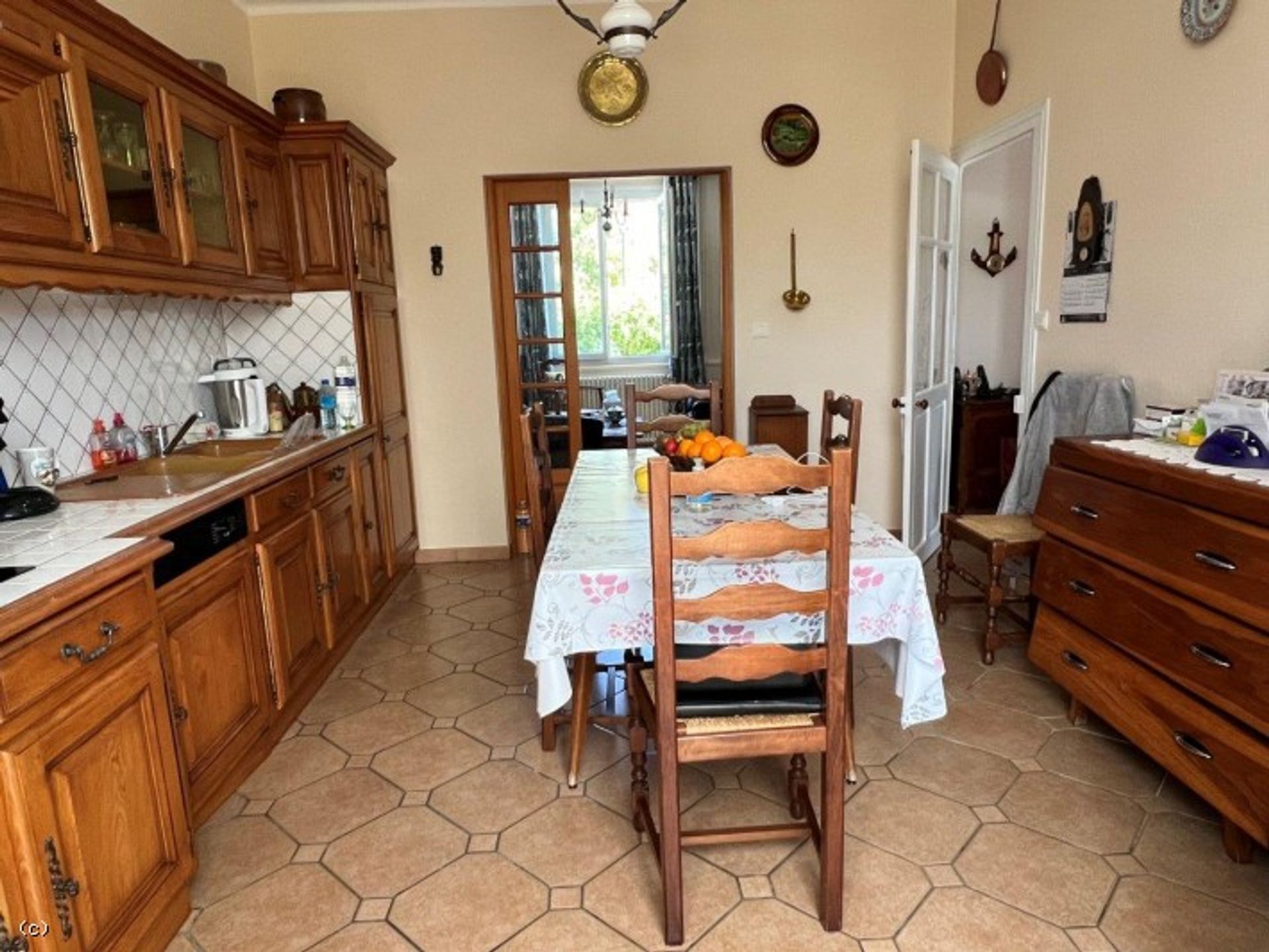 House in Verteuil-sur-Charente, Nouvelle-Aquitaine 12277154