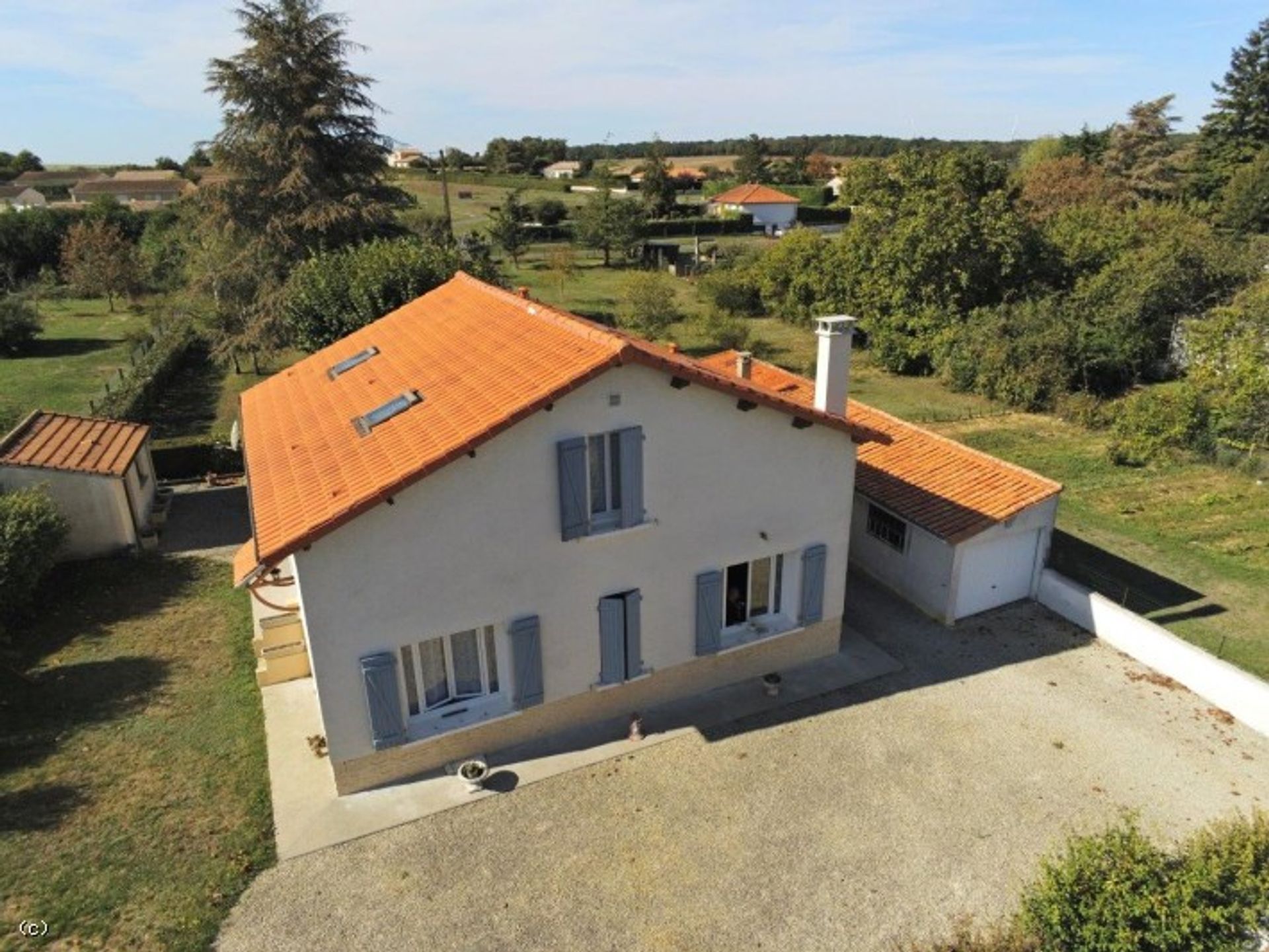 Haus im Verteuil-sur-Charente, Neu-Aquitanien 12277154