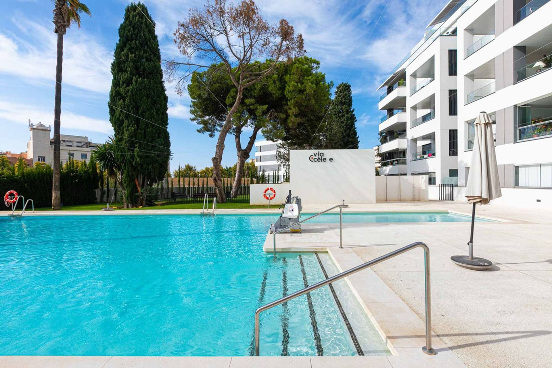 Condominium dans Marbella, Andalusia 12277595