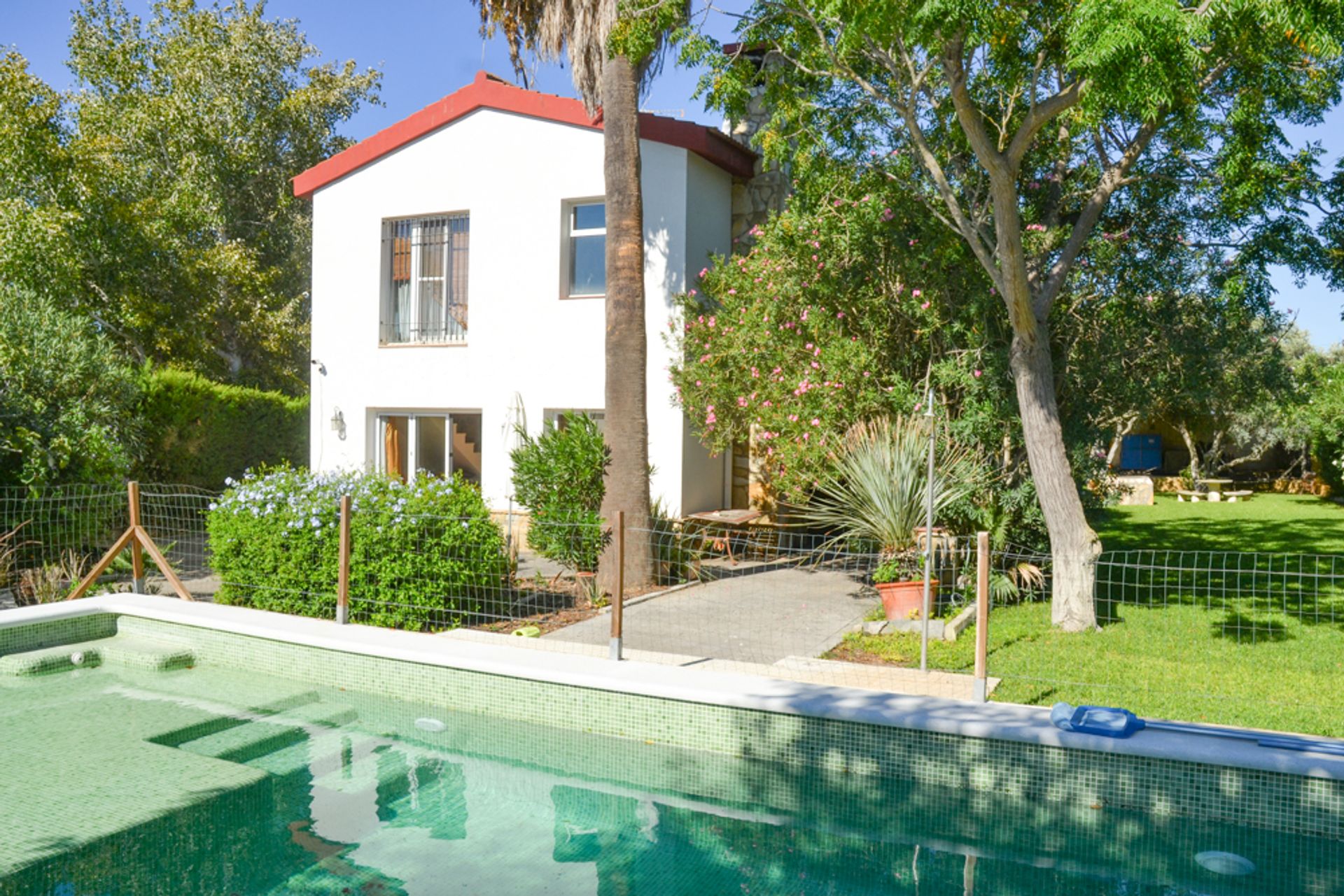 Casa nel Chiclana de la Frontera, Andalucía 12278079