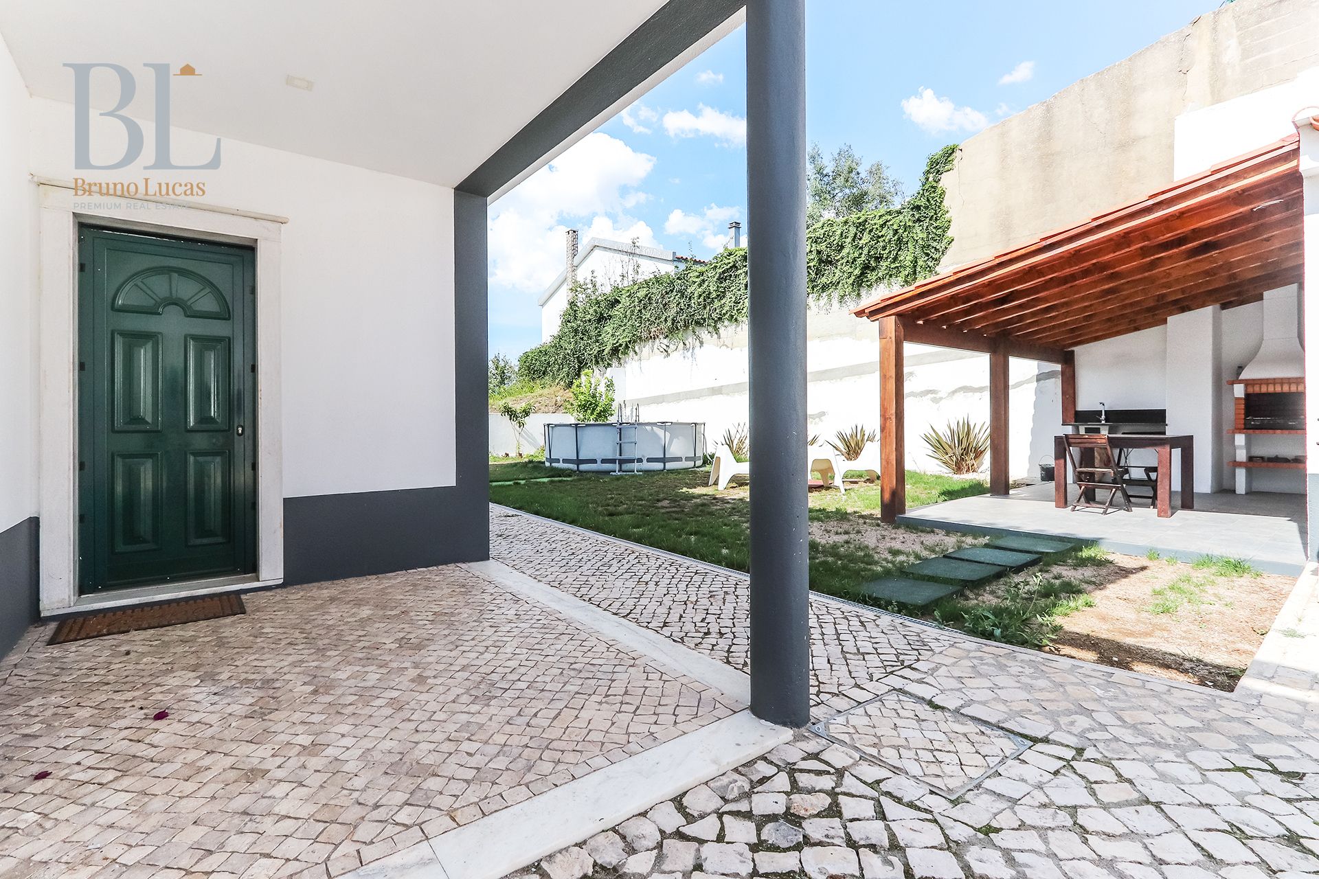 House in Arruda dos Vinhos, 4 Rua Fausta Real Neto Rodrigues 12280056