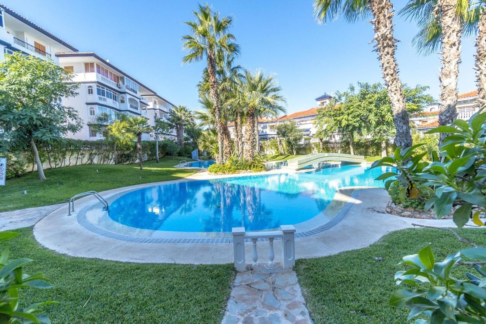 Condominium in Torrevieja, Valencian Community 12280840