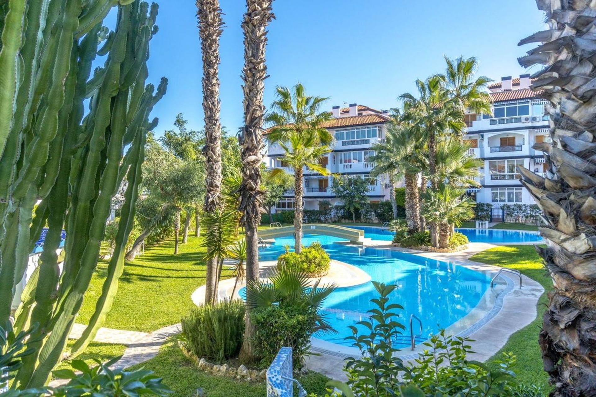 Condominium in Torrevieja, Valencian Community 12280840