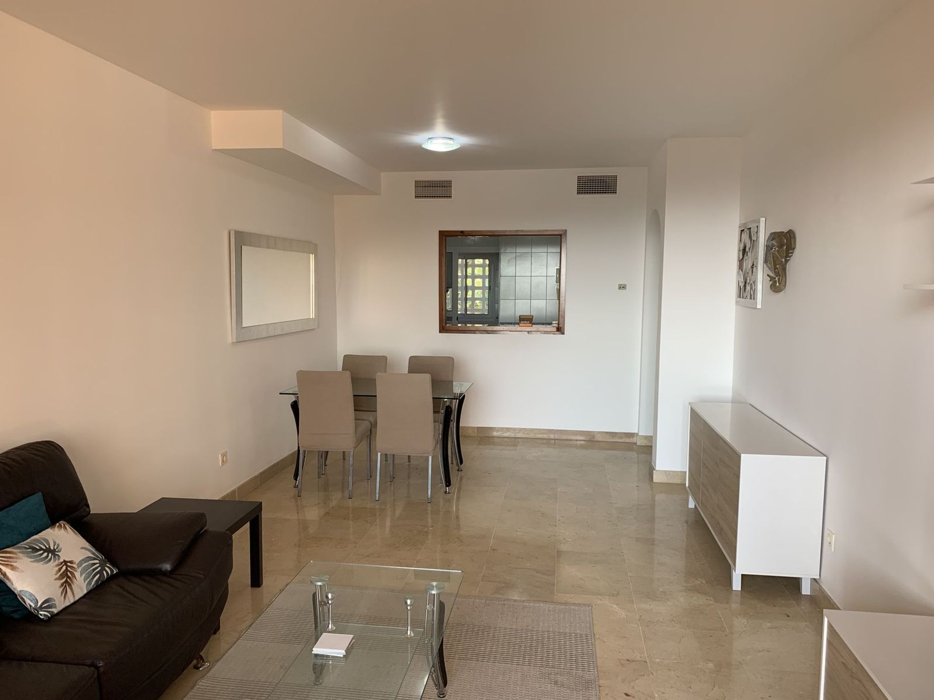 Condominio en Manilva, Andalucía 12281528