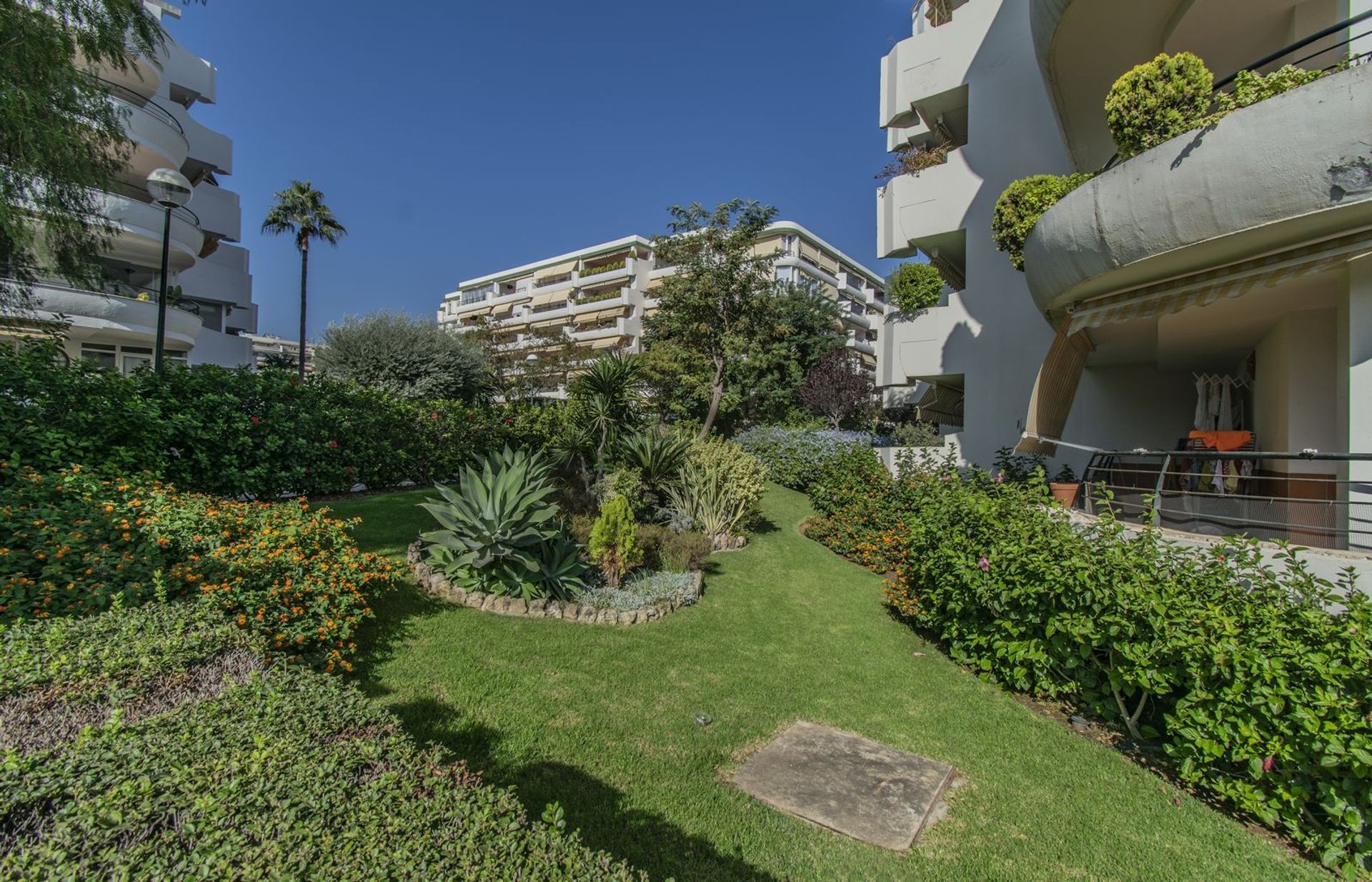 Condominium in Benahavís, Andalucía 12281547