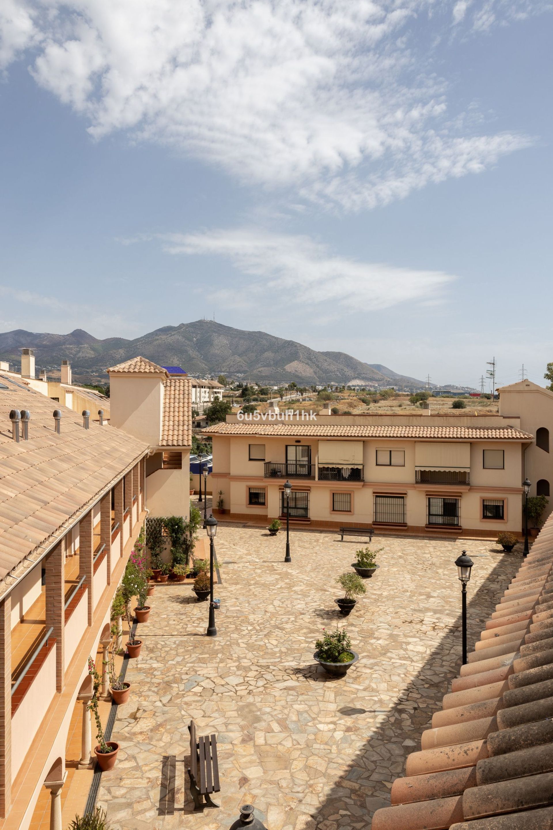 rumah dalam Las Lagunas de Mijas, Andalucía 12281563