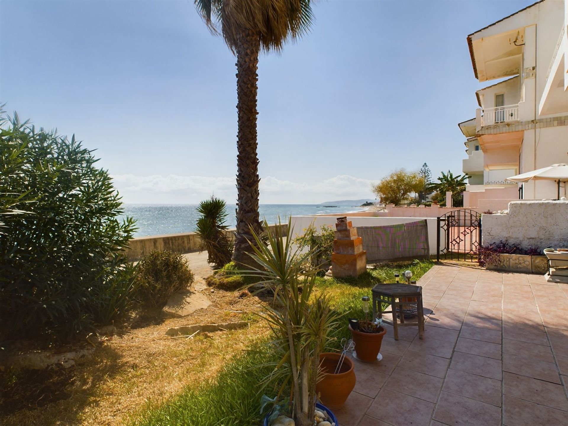 Condominium dans Estepona, Andalousie 12281572