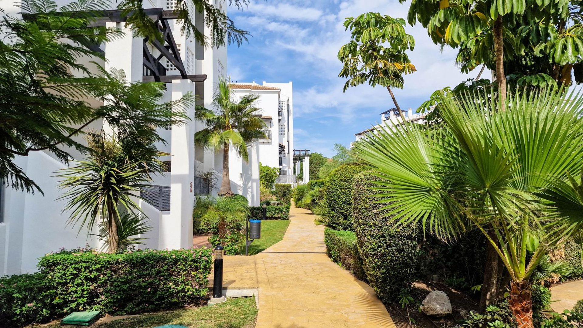 Condominio nel Castello di Sabinillas, Andalusia 12283449