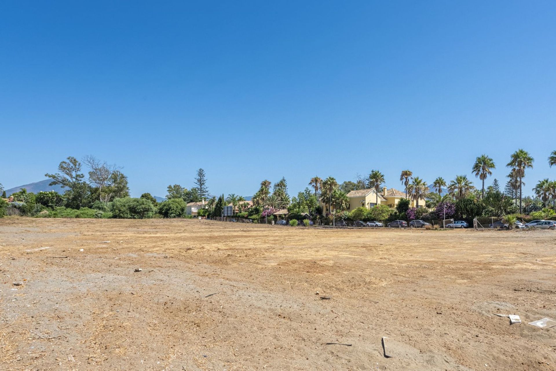 土地 在 San Pedro Alcántara, Andalucía 12283695