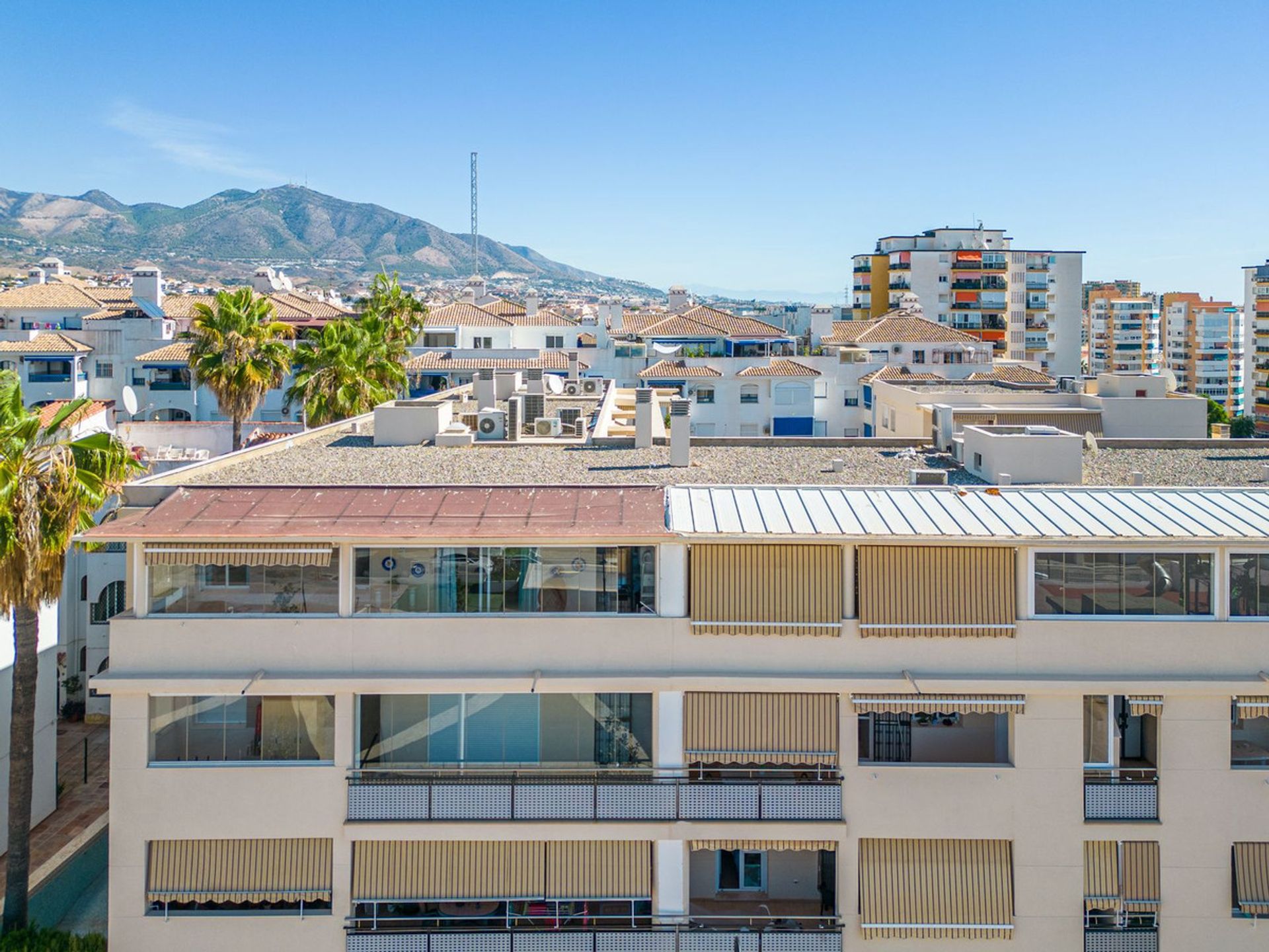 Condominium in Las Lagunas, Andalusia 12283698