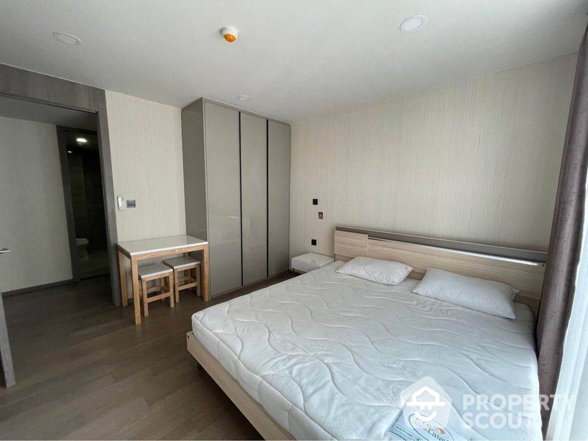 Condominium dans Pathum Wan, Krung Thep Maha Nakhon 12285315