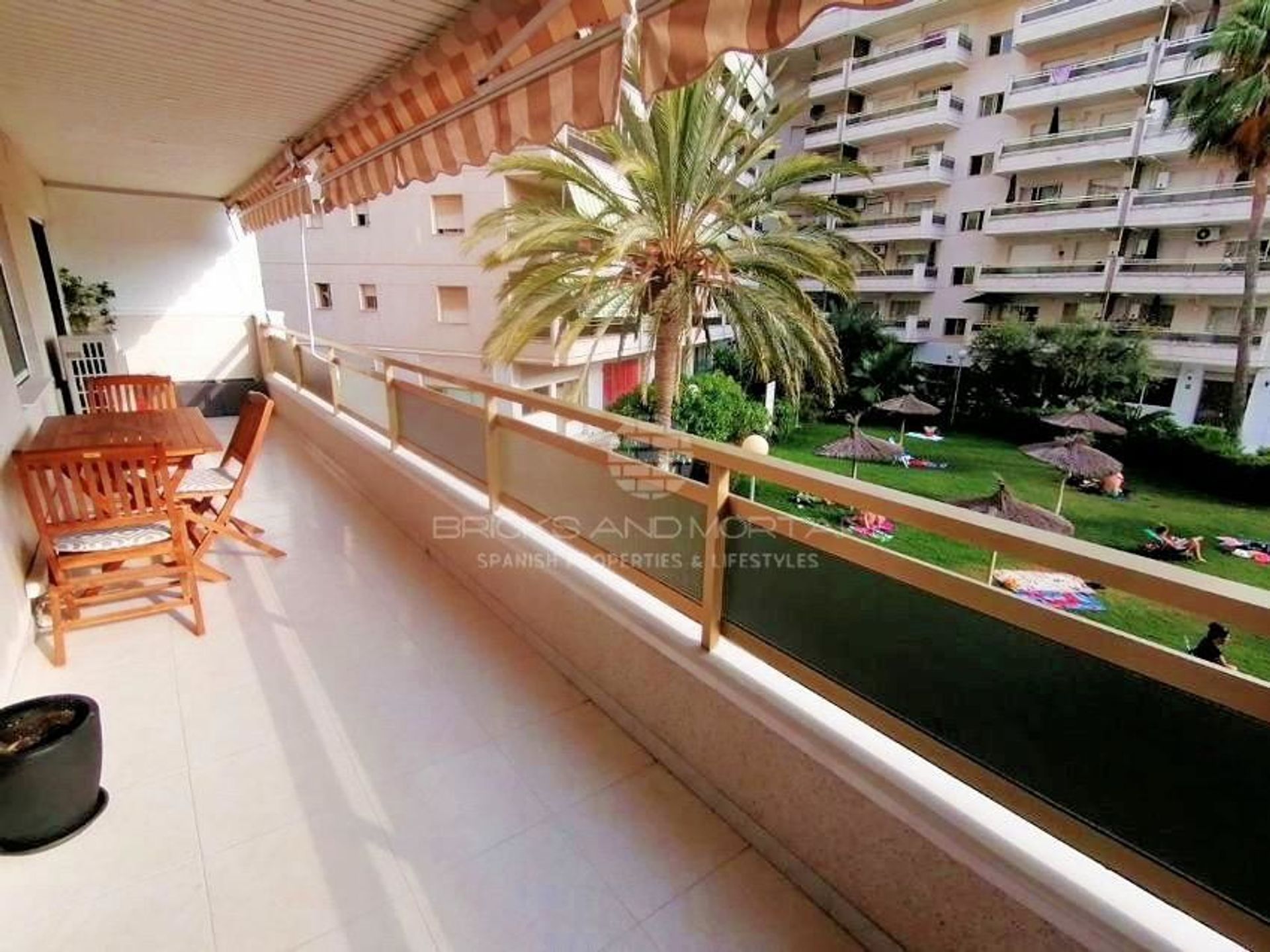 Condominium in Cambrils, Catalonia 12287621