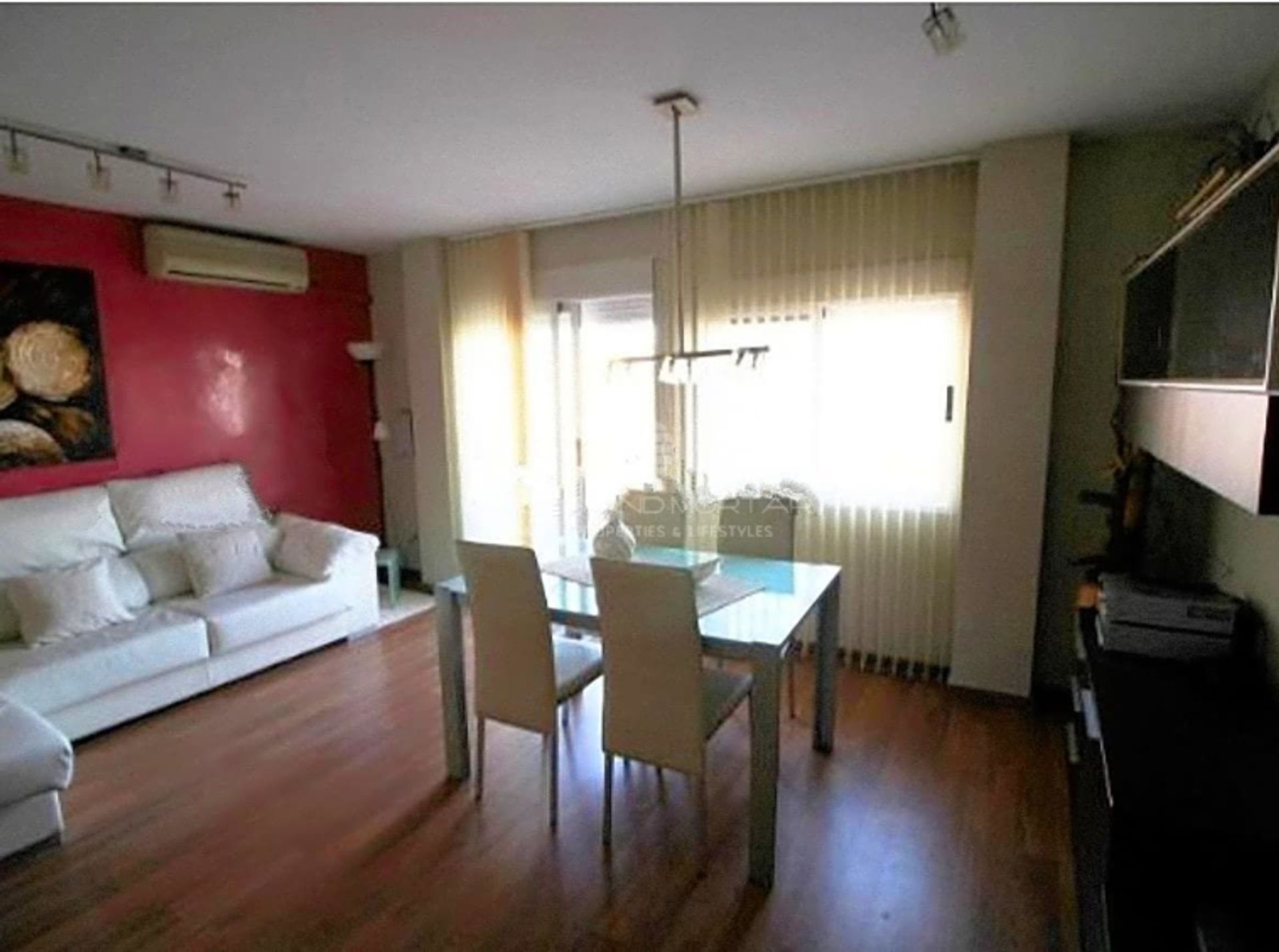 Condominium in Valencia, Valencian Community 12287741